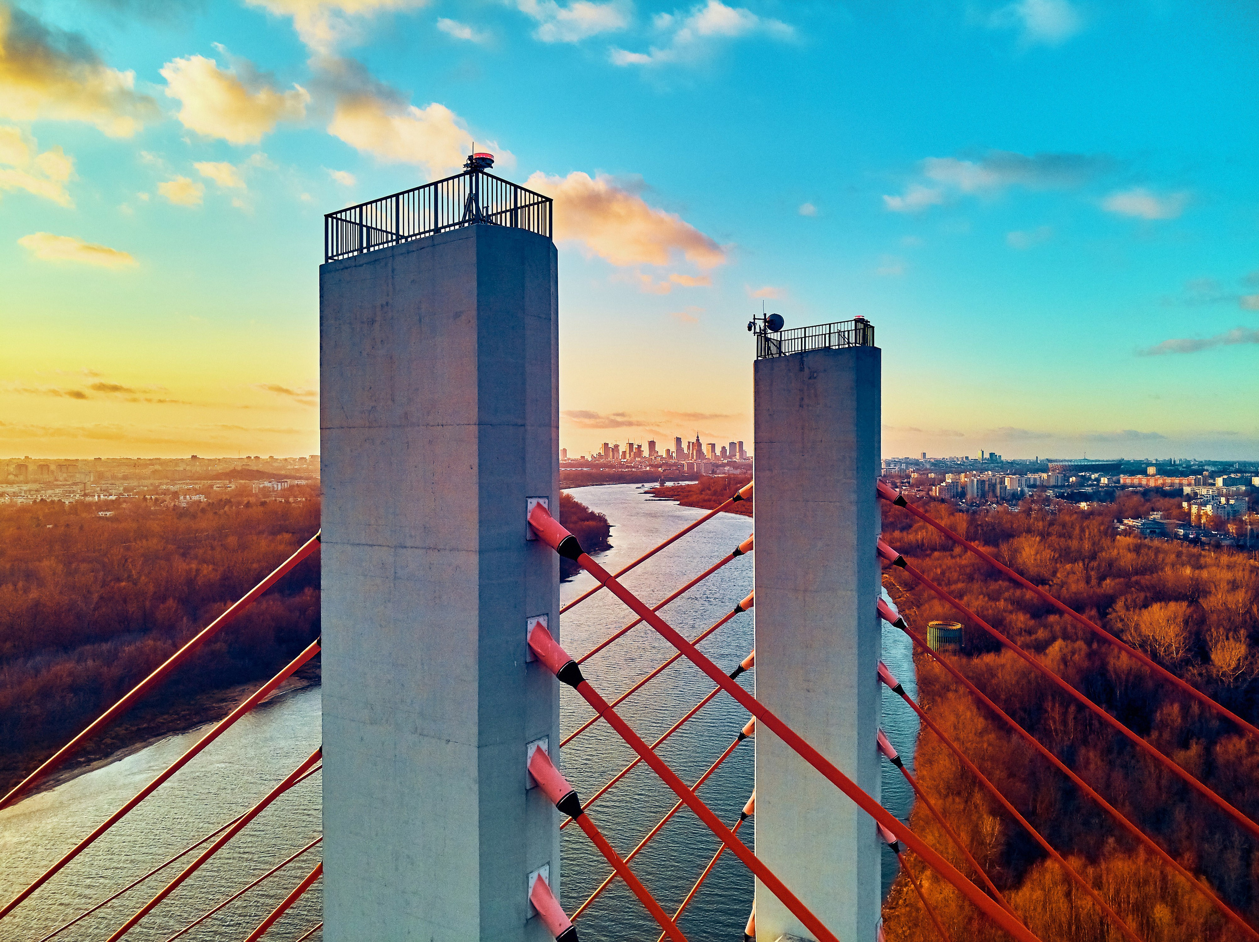 „Mam tak samo jak Ty…” - Warszawa z lotu ptaka. Andriej Szypilow — Photography & Videography