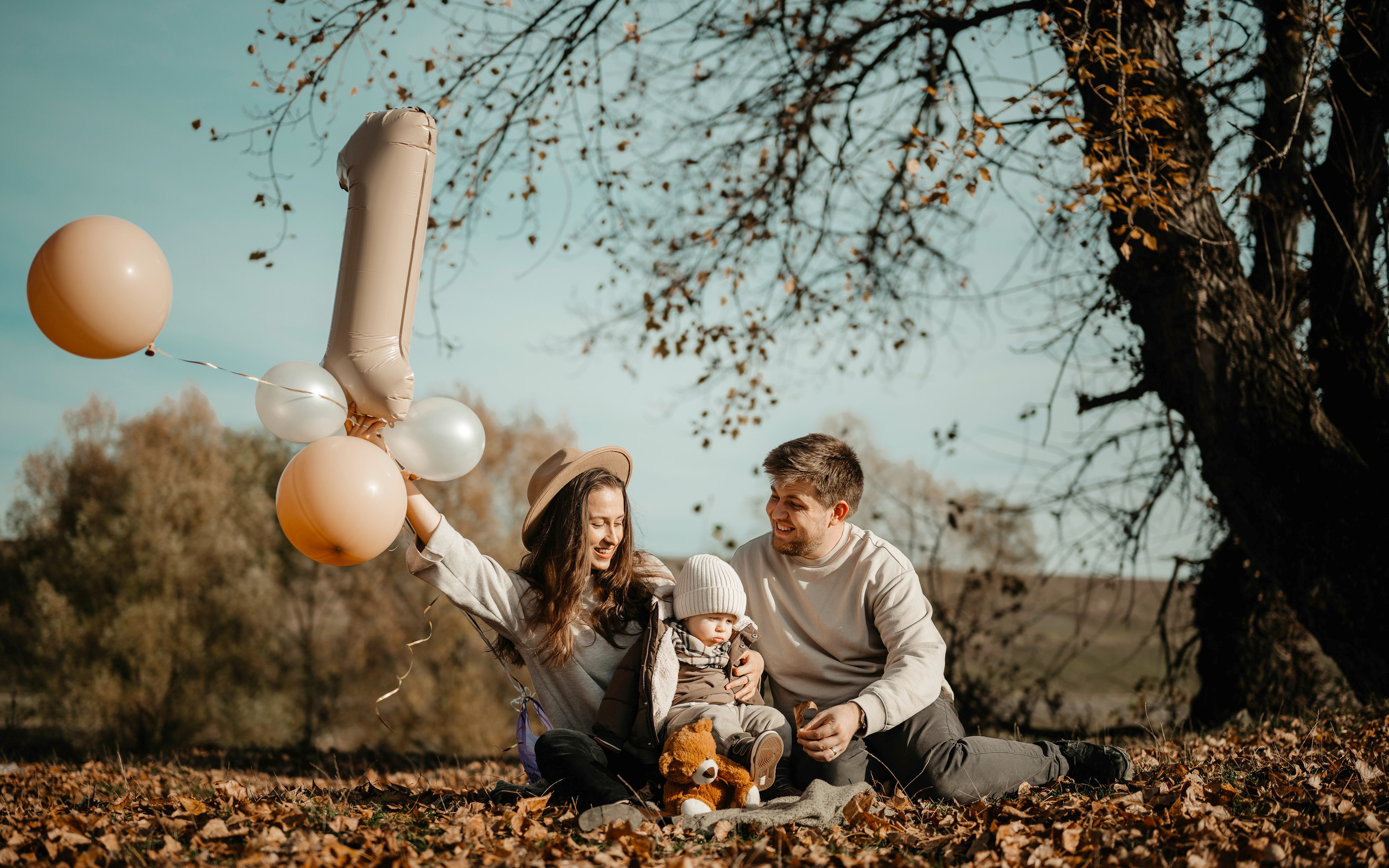 🍂 Family portrait - Happy 1st birthday to sweet Nectarie. Wedding & Family Photographer