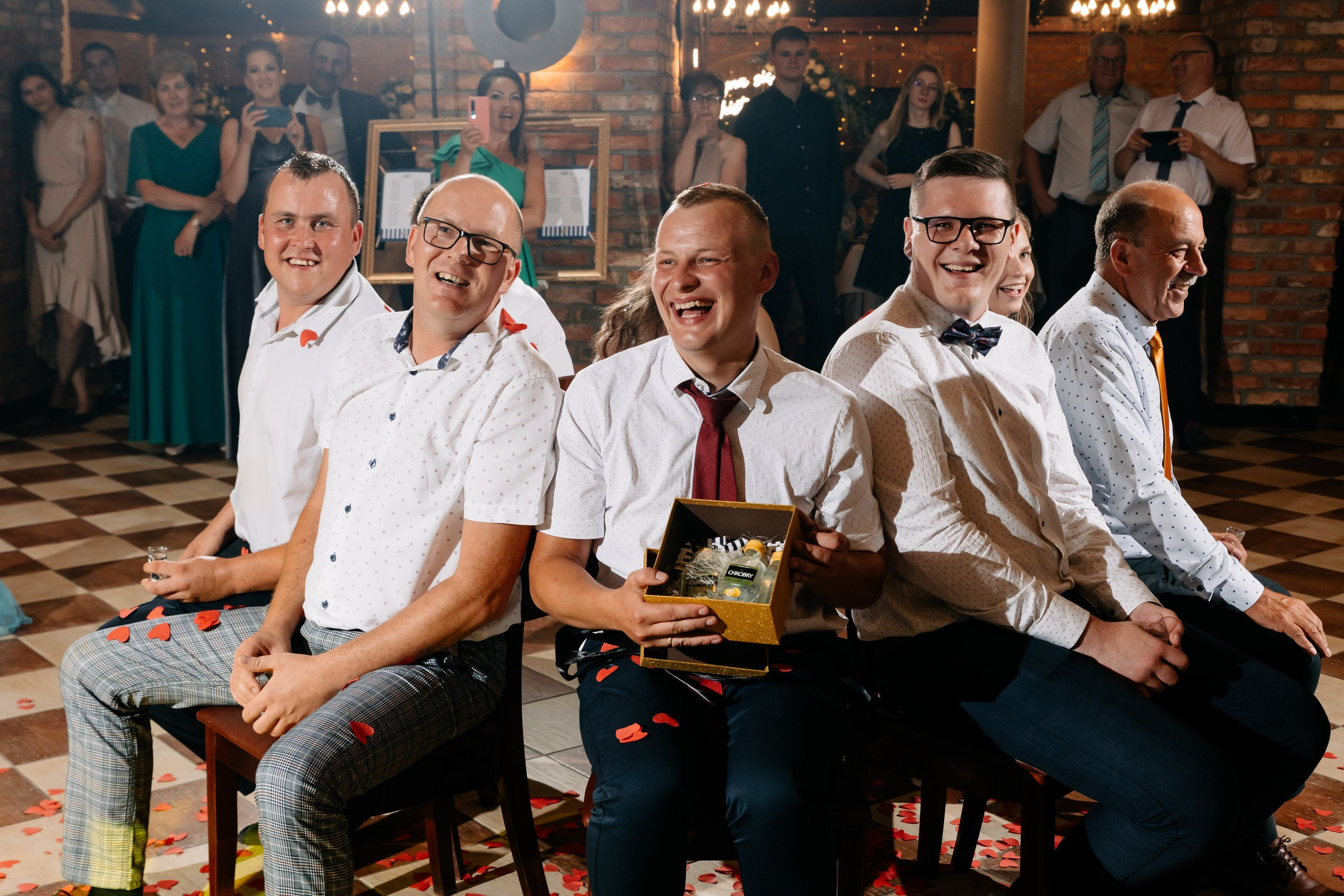 Laura ♡ Marcin. Fotograf Ślubny Warszawa - Sesje Biznesowe Rodzinne Eventy