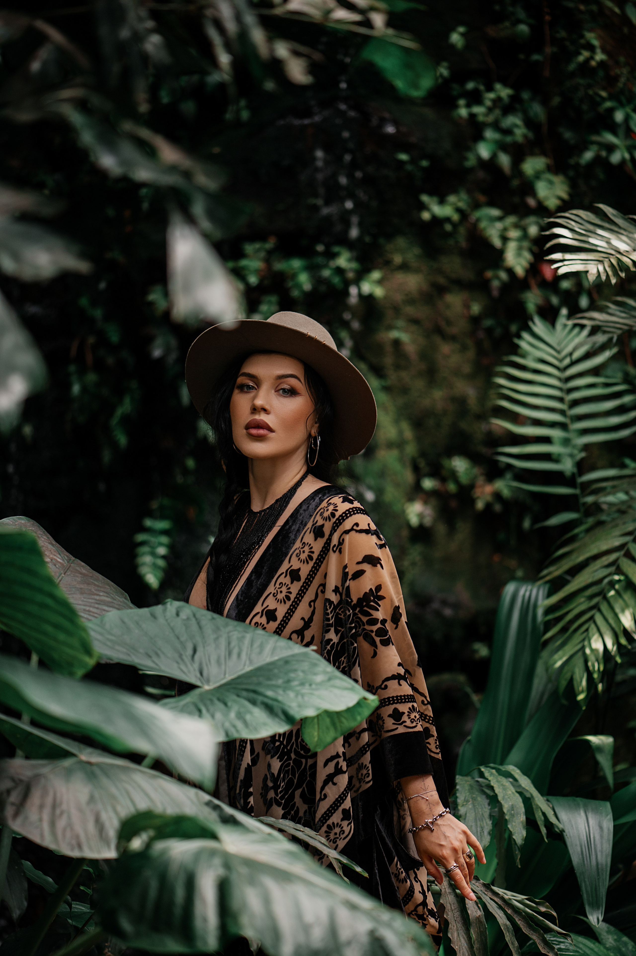 Lena. ANNA-MARIA PHOTO CONTENT CREATOR — photographer, aesthete, artist, and visual expert for Instagram in Prague