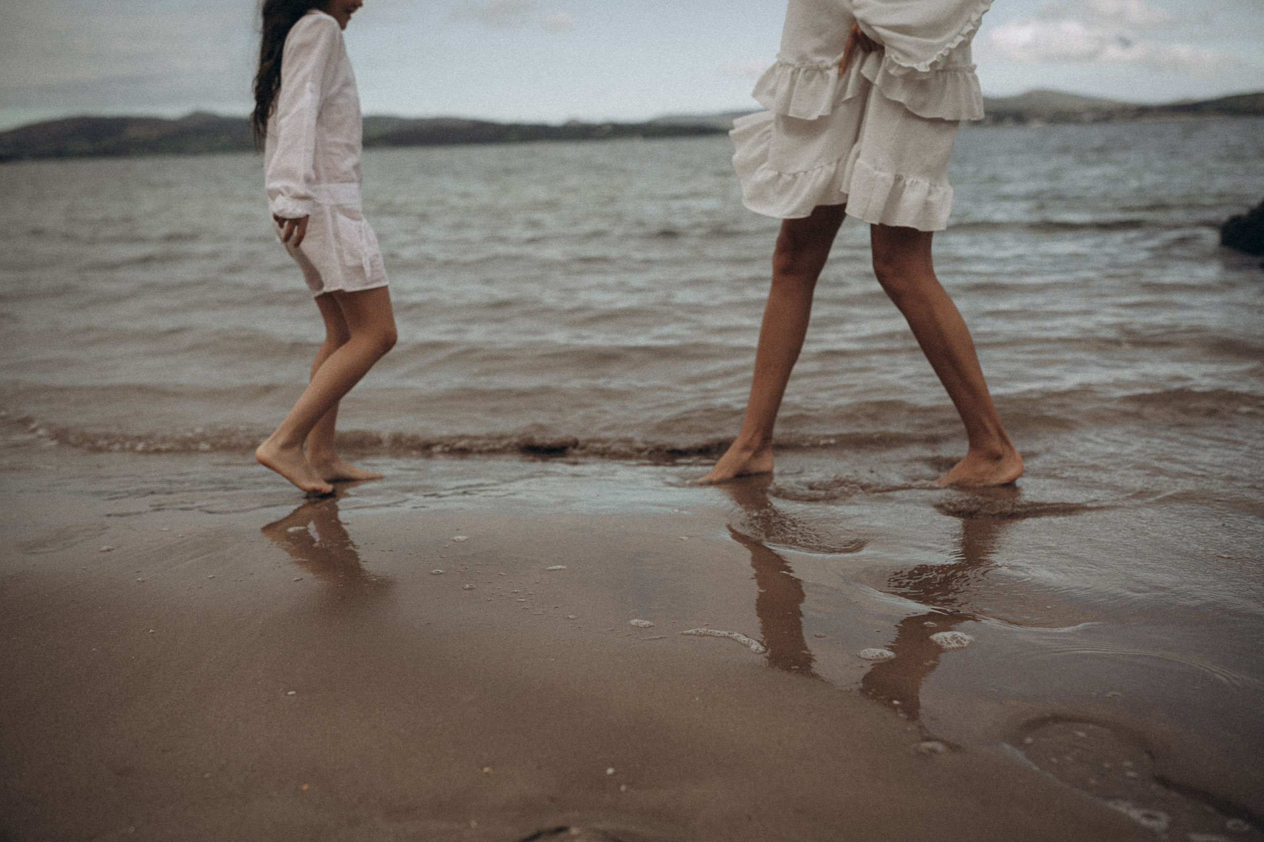 Family photoshoot on the beach in ireland. Wedding & Family photographer in County Donegal and Dublin, Ireland