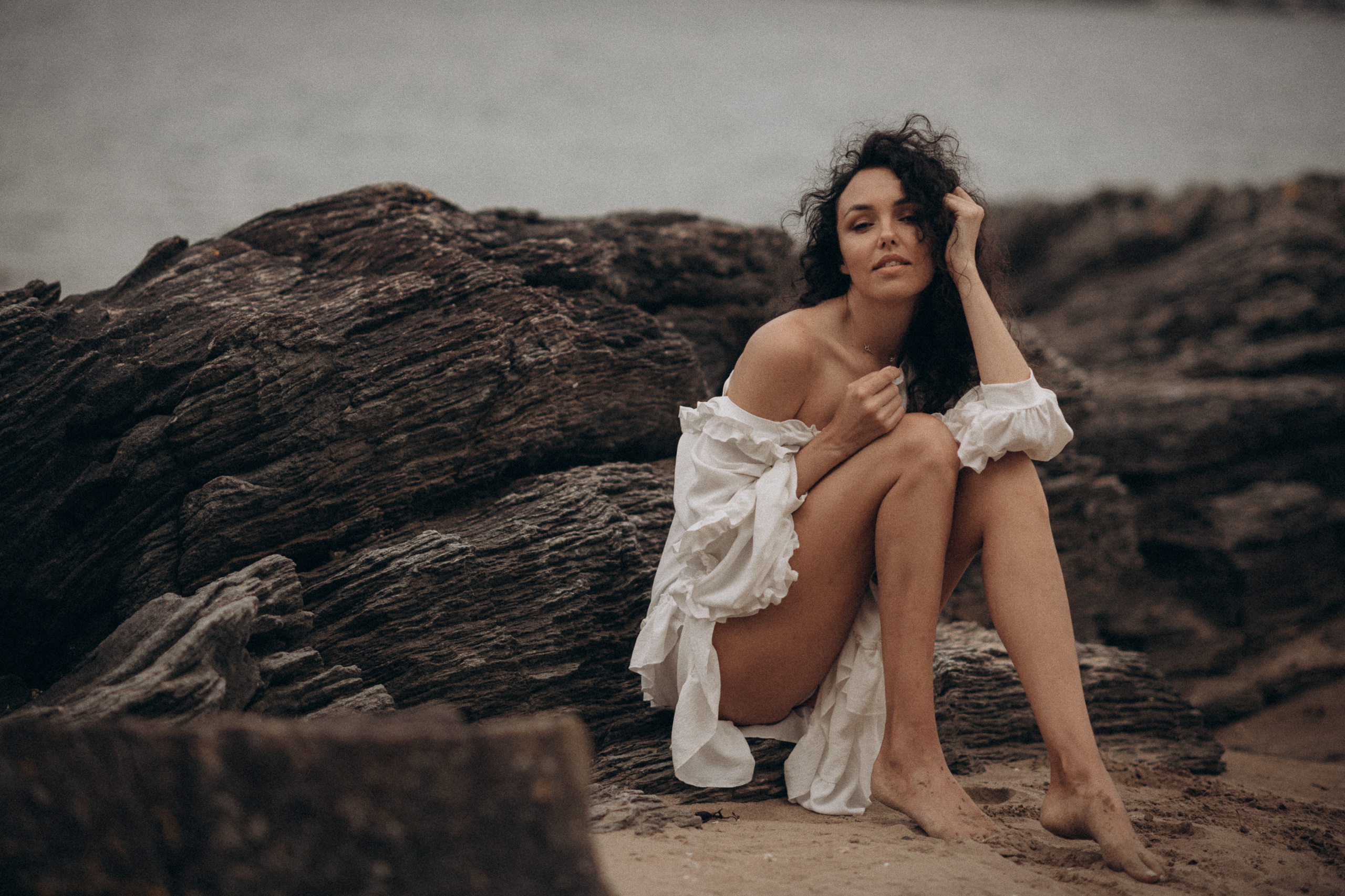 Family photoshoot on the beach in ireland. Wedding & Family photographer in County Donegal and Dublin, Ireland