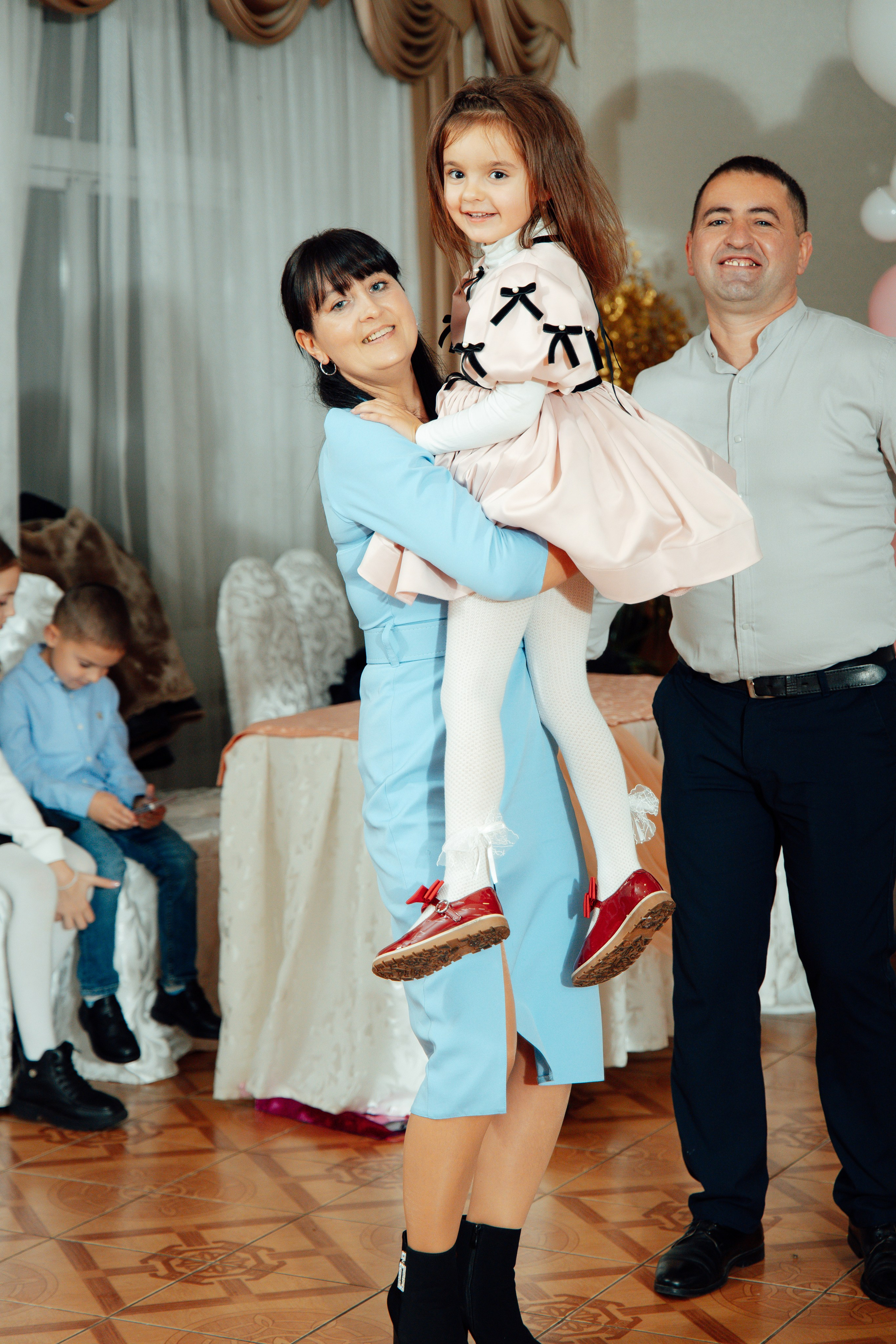 Cumetrie. Свадебный Фотограф, Детский и семейый Фотограф Молдова