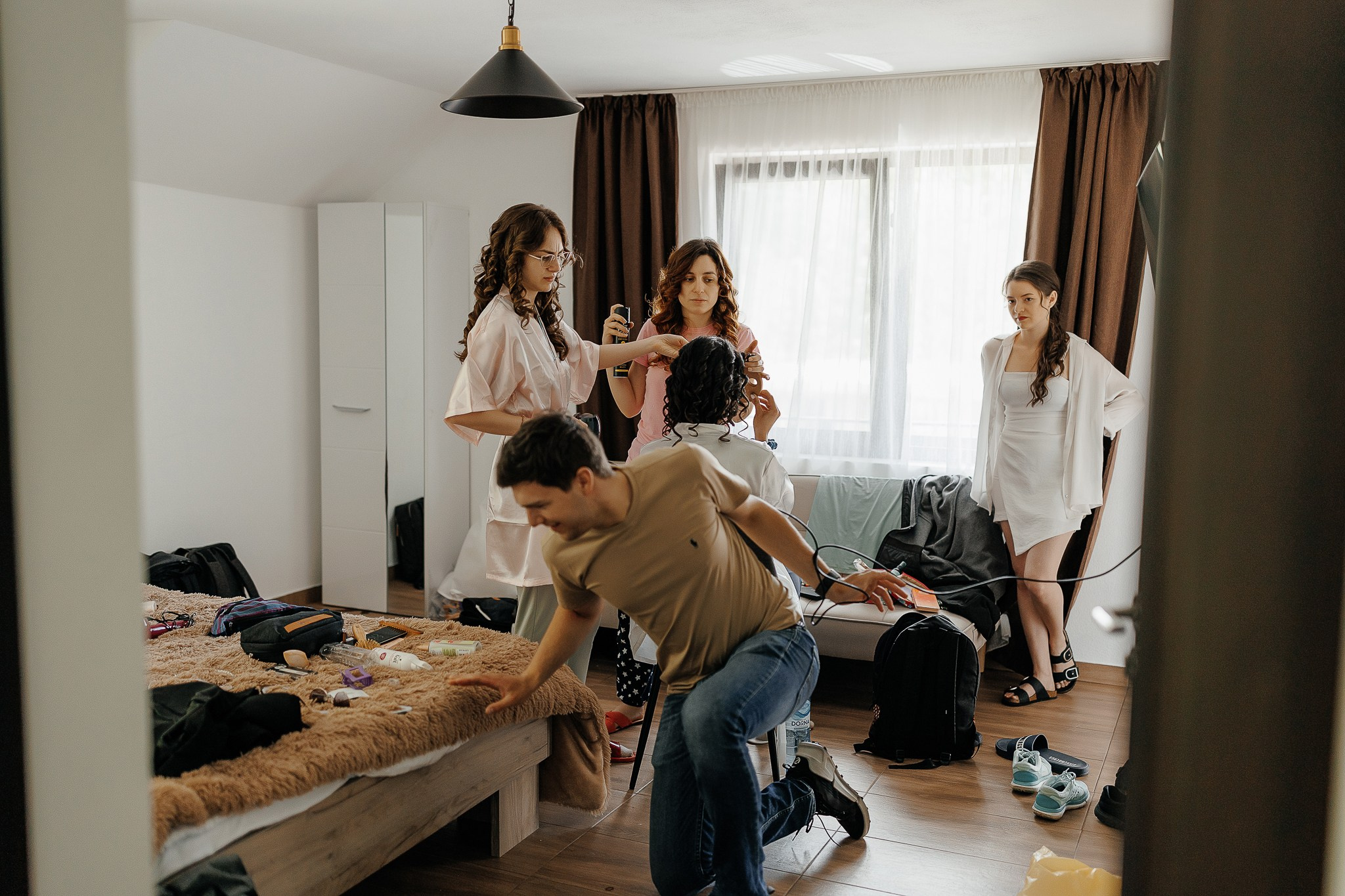 Radu si Diana. Wedding photographer and videographer