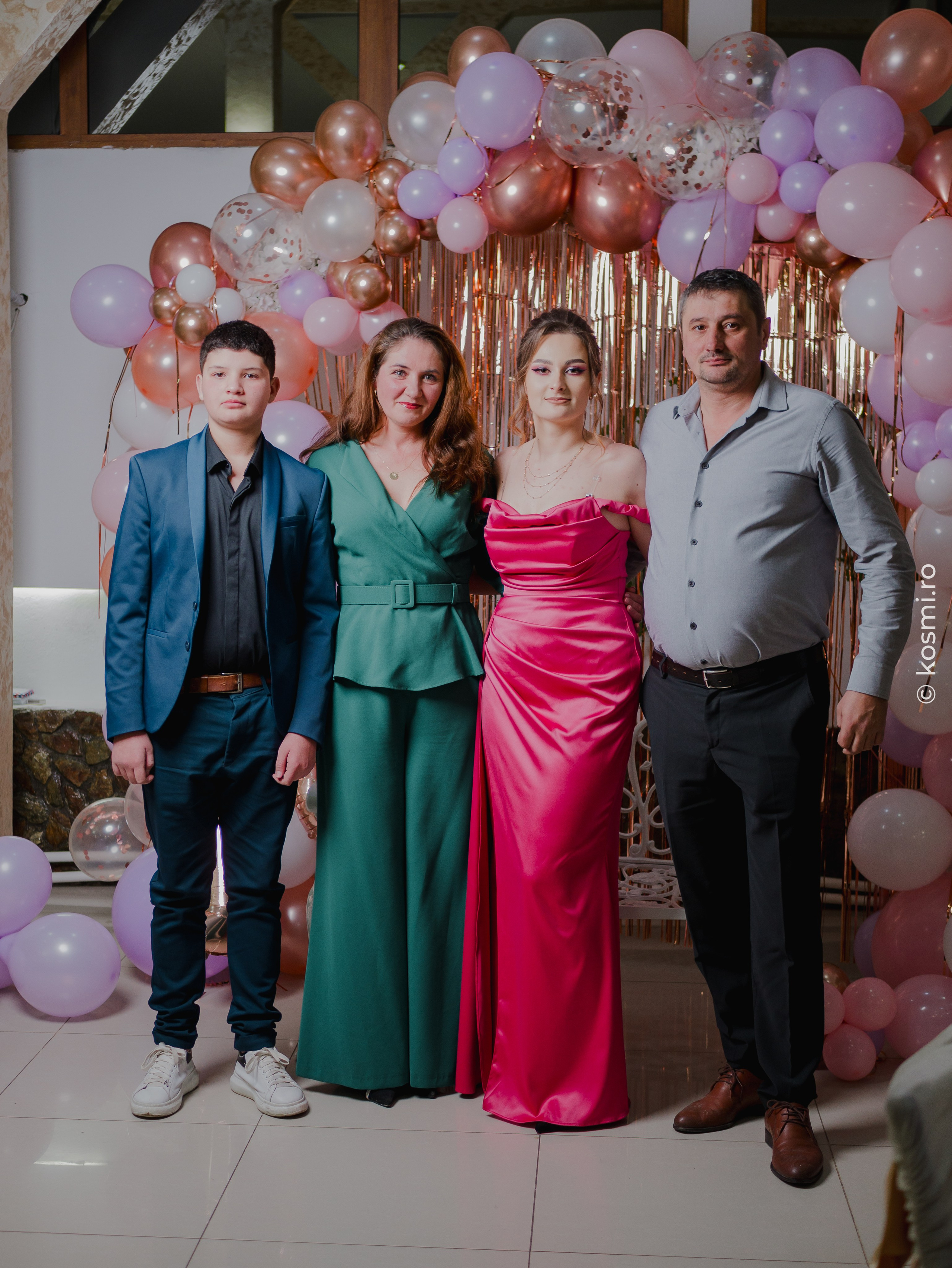 Majorat Andreea. Kosmi