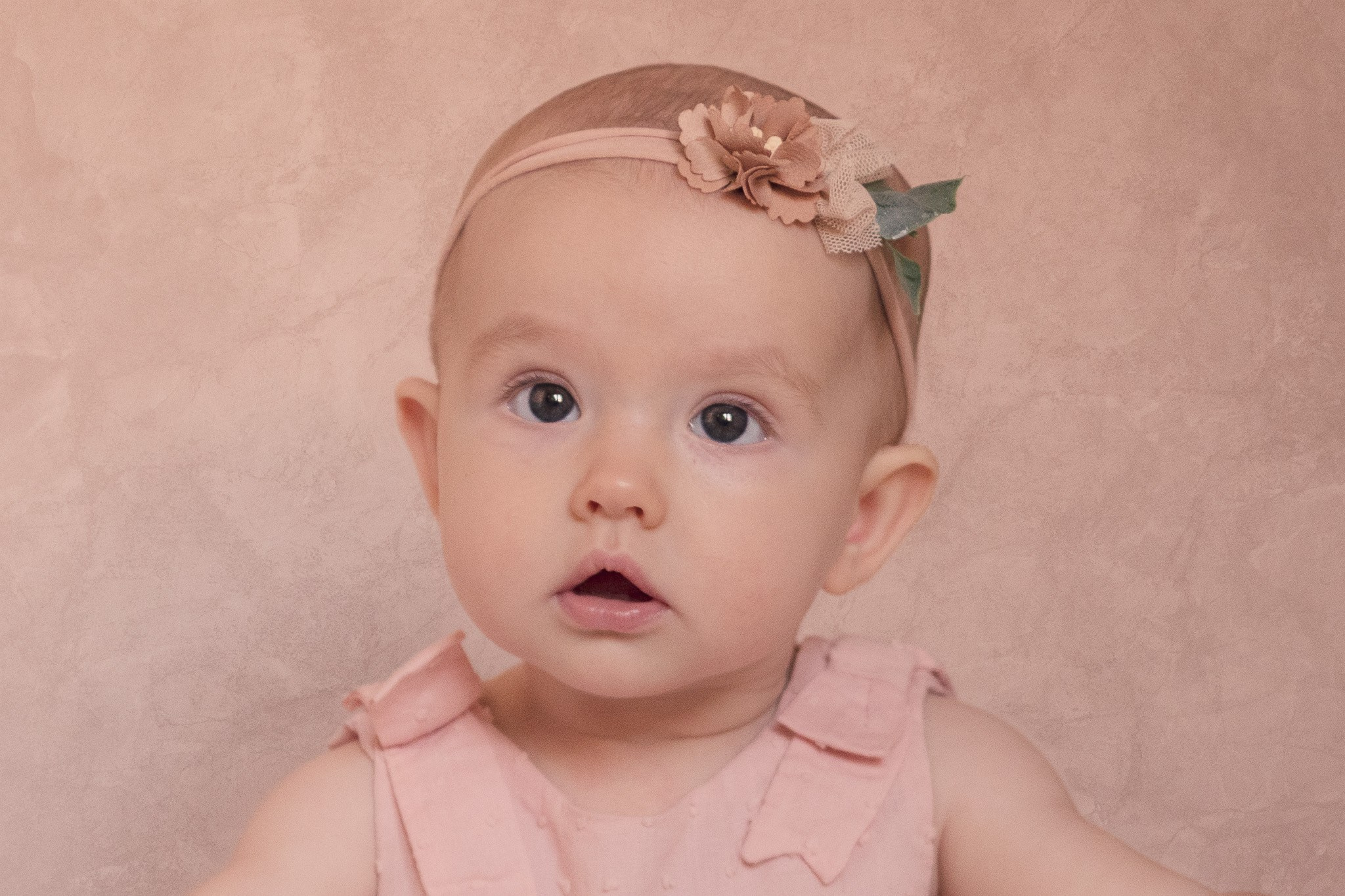 Emmi 6 Months. Maternity Newborn and Family photographer Hamburg Claire Hambley