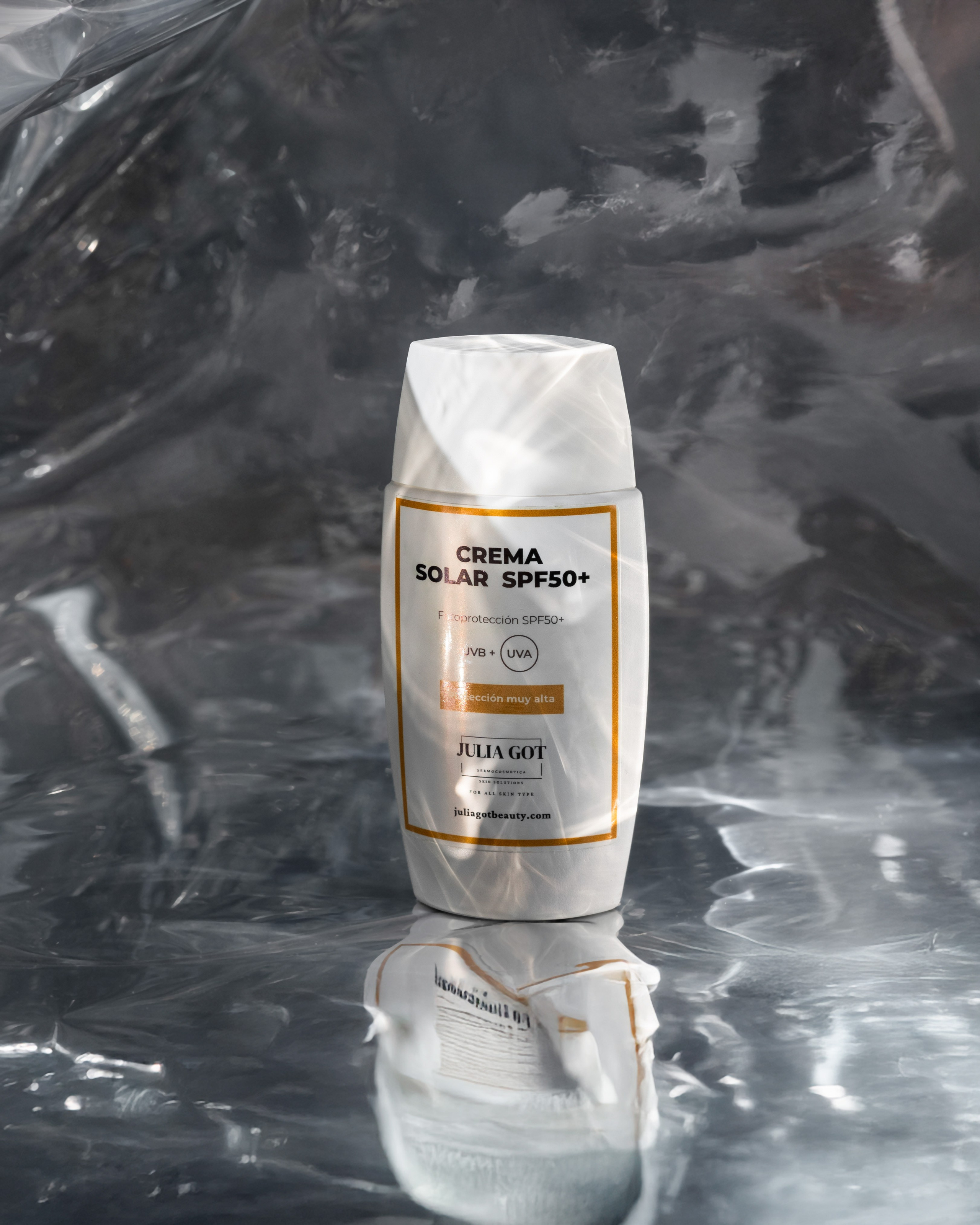 CREMAS, COSMETICA. Fotografía de Embarazo, Familia e Infantil en Almería Elena Espig