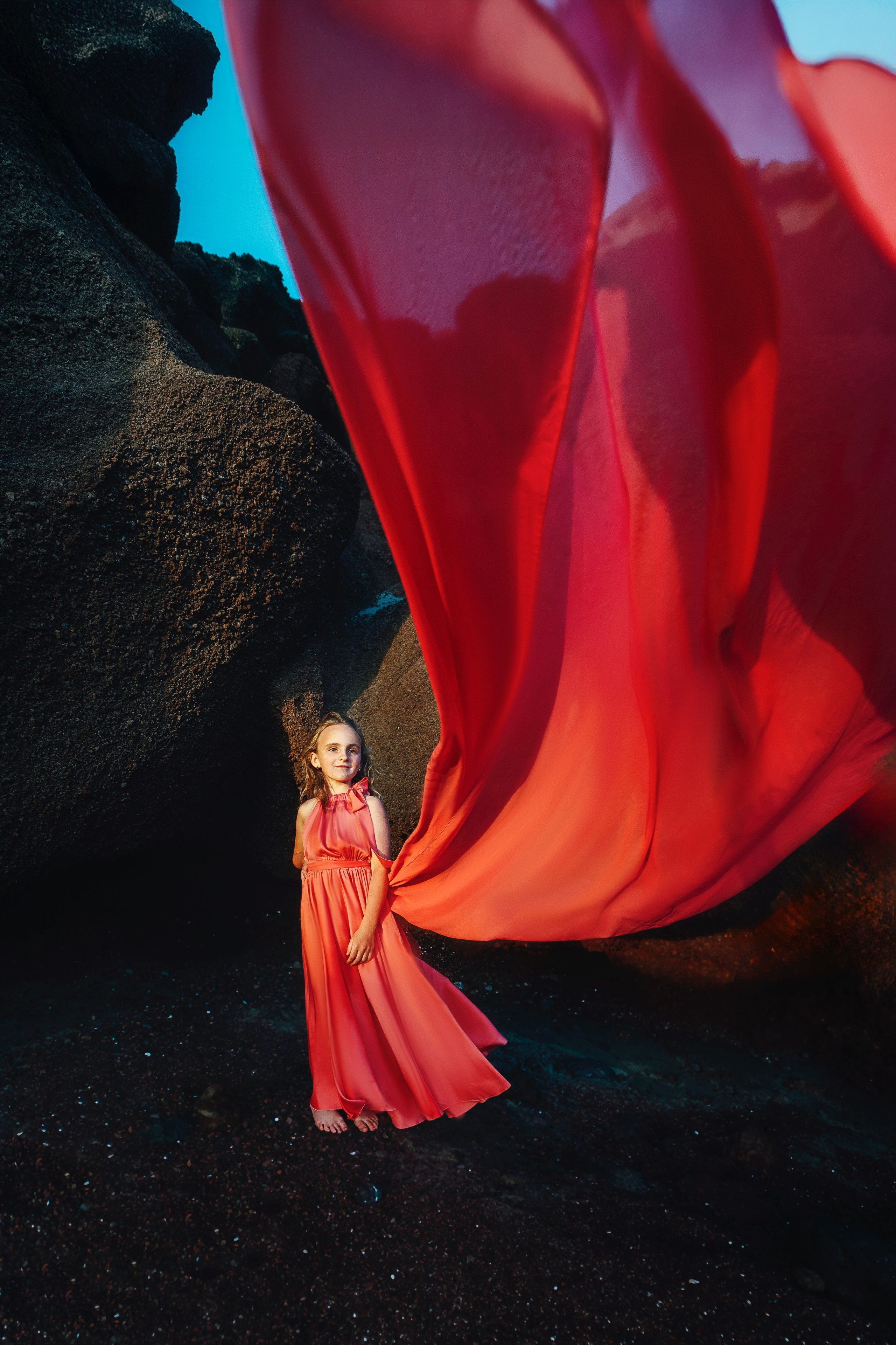 Платье коралл для девочки 20€. Профессиональный фотограф на Тенерифе