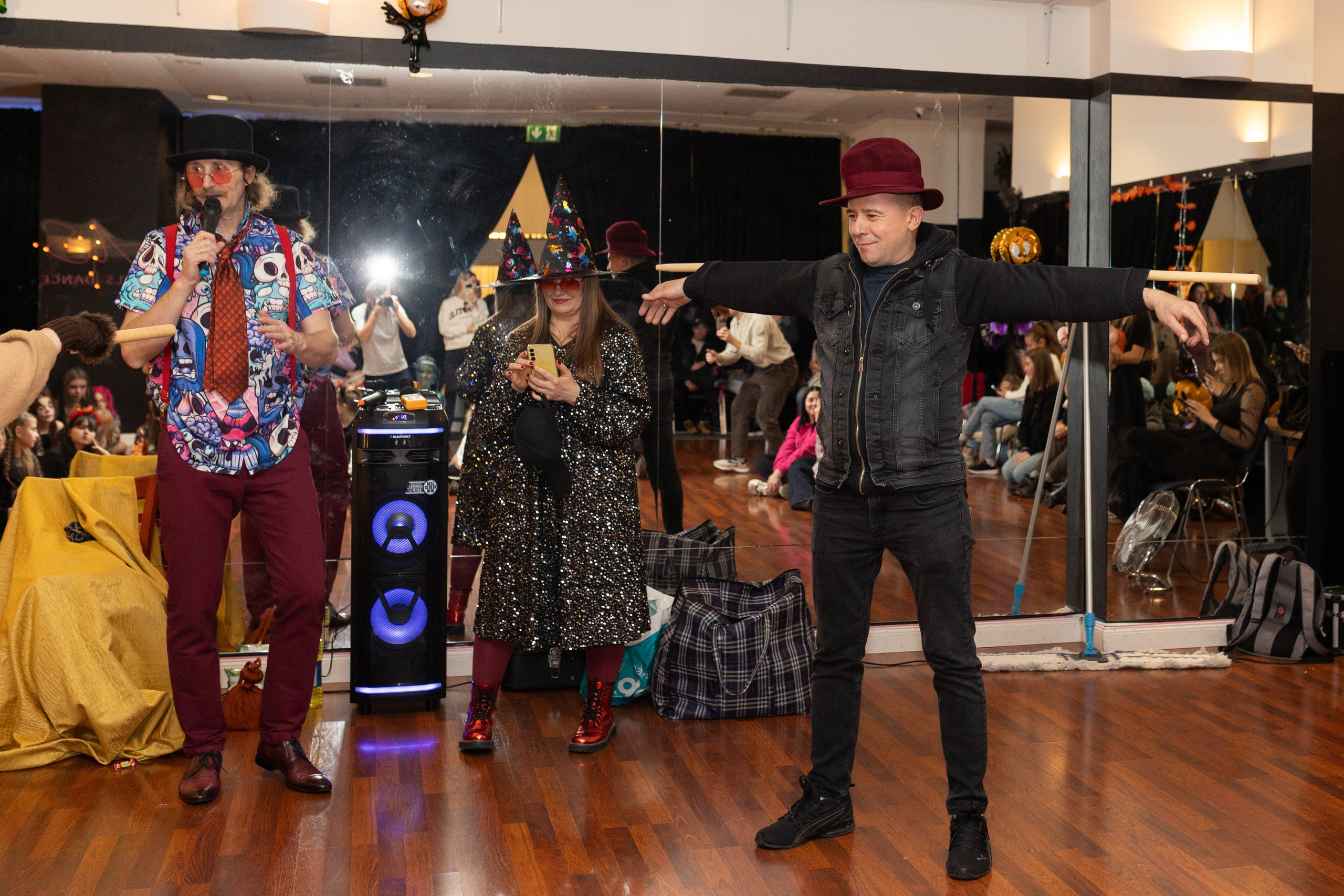 Leo dance studio Helloween 2025. Семейный и детский фотограф в Варшаве Мила Бобровская