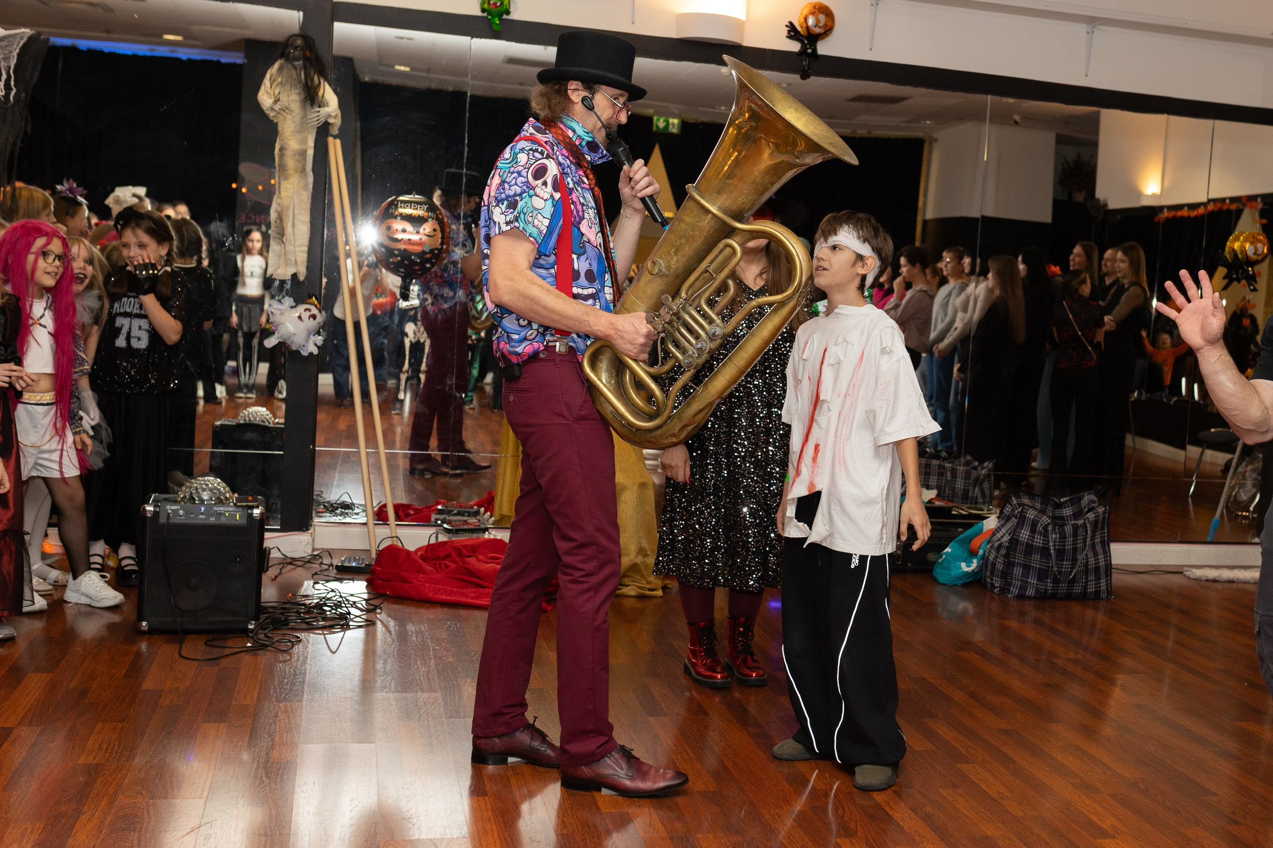 Leo dance studio Helloween 2025. Семейный и детский фотограф в Варшаве Мила Бобровская