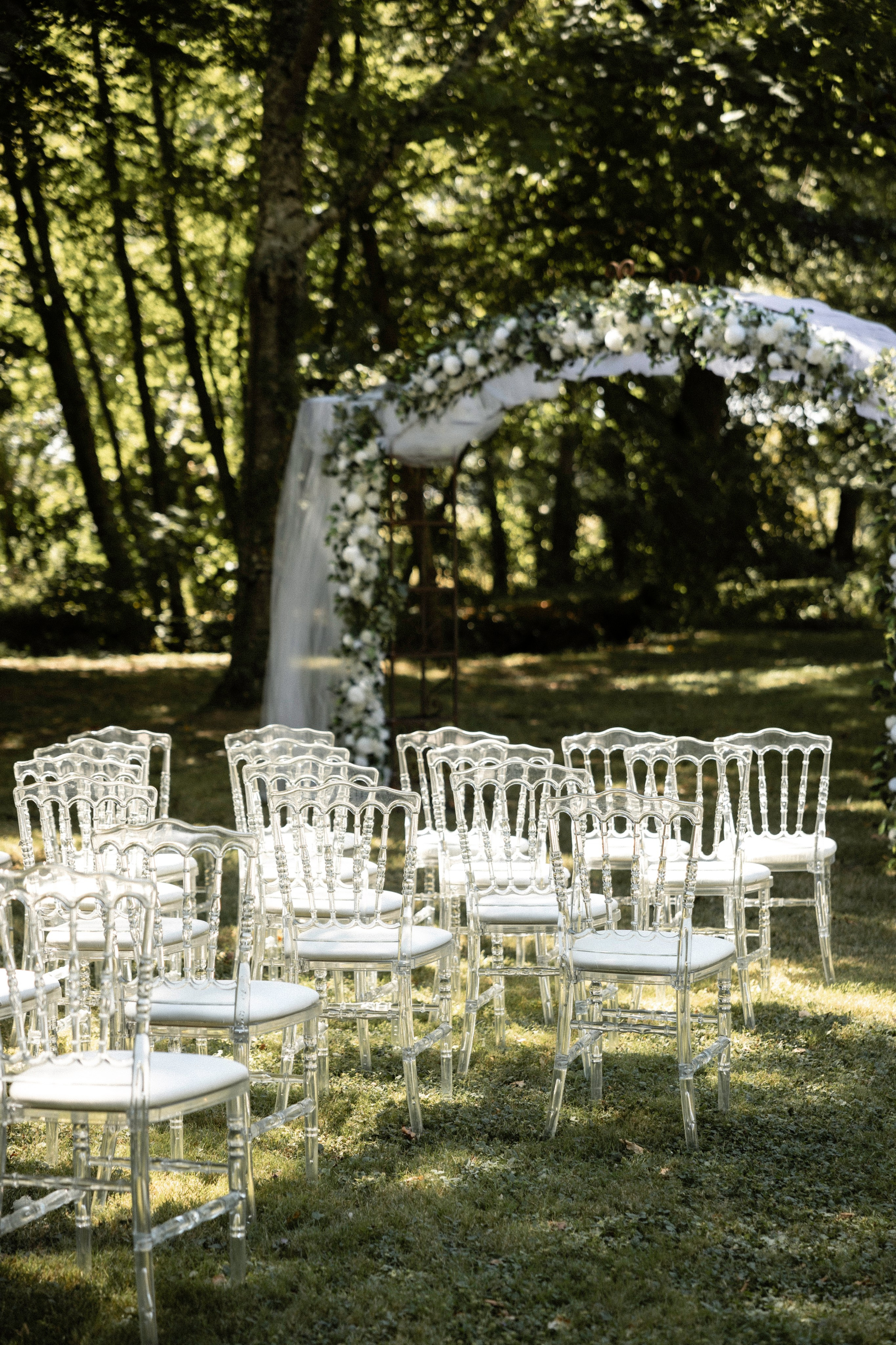 Wedding in Domaine De Montcausson. Eugenie Smirnova — wedding, corporate and lifestyle photographer in Toulouse and Southwest France