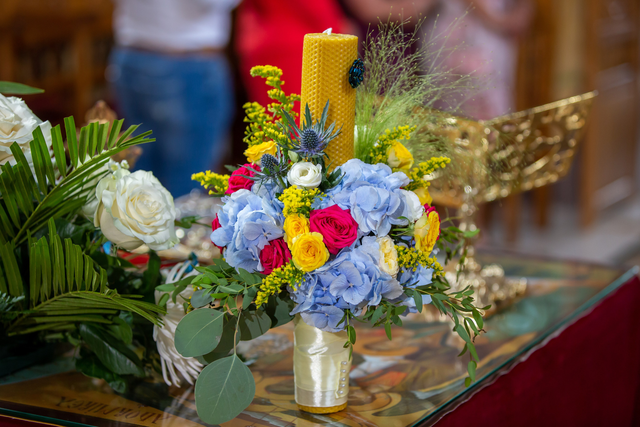 “Bebeluș botezat în biserică, ținut în brațe de nași”	•	“Detaliu cu lumânarea de botez decorată cu flori albe”	•	“Părinți emoționați alături de copilul lor la ceremonia de botez”	•	“Masa festivă de botez cu decor tematic și tort personalizat”	•	“Momentul în care preotul toarnă apă sfințită pe fruntea bebelușului”	“Bebeluș în rochie albă de botez, zâmbind în brațele mamei”	•	“Detaliu cu cruciulița de botez așezată pe o pernă de satin”	•	“Părinți și nași aprinzând lumânările în timpul ceremoniei de botez”	•	“Tort de botez decorat cu figurine tematice și numele copilului”	•	“Copil botezat dormind liniștit în pătuțul decorat festiv”	•	“Momentul în care preotul binecuvântează copilul în fața altarului”	•	“Invitați adunându-se în jurul mesei festive la petrecerea de botez”	•	“Bebeluș ținând în mână o jucărie personalizată primită la botez”	•	“Familie fericită pozând împreună după ceremonia de botez”	•	“Decor tematic cu baloane și flori la locația petrecerii de botez” fotograf Botoșani fotograf evenimente fotograf botez Alin Chirila fotograf alinofotostudio,- Preotul ținându-l pe micuțul Mathias Gabriel la botez, în biserica Înălțarea Domnului, Copălău  - Detalii de la botezul lui Mathias – lumânare, trusou și icoană  - Familia lui Mathias Gabriel alături de micuț, în ziua botezului  - Portret emoționant cu mama și bebelușul în brațe, în biserică,fotograf profesionist evenimente Botoșani, Iași, Suceava, Fălticeni, Bacău, Pașcani, Roman - AlinoFotoStudio by Alin Chirilă - servicii foto nuntă, botez, cununie, ședințe foto creative, albume personalizate, fotografii emoționante și calitative pentru cele mai importante momente din viață,fotograf nuntă Botoșani Alin Chirilă,  ședință foto botez Iași - AlinoFotoStudio,  servicii fotograf profesionist evenimente Suceava,  fotograf cununie civilă Fălticeni - Alin Chirilă,  album foto nuntă personalizat Bacău.“Bebeluș botezat în biserică, ținut în brațe de nași”	•	“Detaliu cu lumânarea de botez decorată cu flori albe”	•	“Părinți emoționați alături de copilul lor la ceremonia de botez”	•	“Masa festivă de botez cu decor tematic și tort personalizat”	•	“Momentul în care preotul toarnă apă sfințită pe fruntea bebelușului”	“Bebeluș în rochie albă de botez, zâmbind în brațele mamei”	•	“Detaliu cu cruciulița de botez așezată pe o pernă de satin”	•	“Părinți și nași aprinzând lumânările în timpul ceremoniei de botez”	•	“Tort de botez decorat cu figurine tematice și numele copilului”	•	“Copil botezat dormind liniștit în pătuțul decorat festiv”	•	“Momentul în care preotul binecuvântează copilul în fața altarului”	•	“Invitați adunându-se în jurul mesei festive la petrecerea de botez”	•	“Bebeluș ținând în mână o jucărie personalizată primită la botez”	•	“Familie fericită pozând împreună după ceremonia de botez”	•	“Decor tematic cu baloane și flori la locația petrecerii de botez” fotograf Botoșani fotograf evenimente fotograf botez Alin Chirila fotograf alinofotostudio.fotograf botez Amelis Maria, fotografie botez Botoșani, fotograf Alin Chirilă, amintiri botez, fotografii botez, botez Amelis Maria, fotograf copii, fotografie botez în Botoșani,