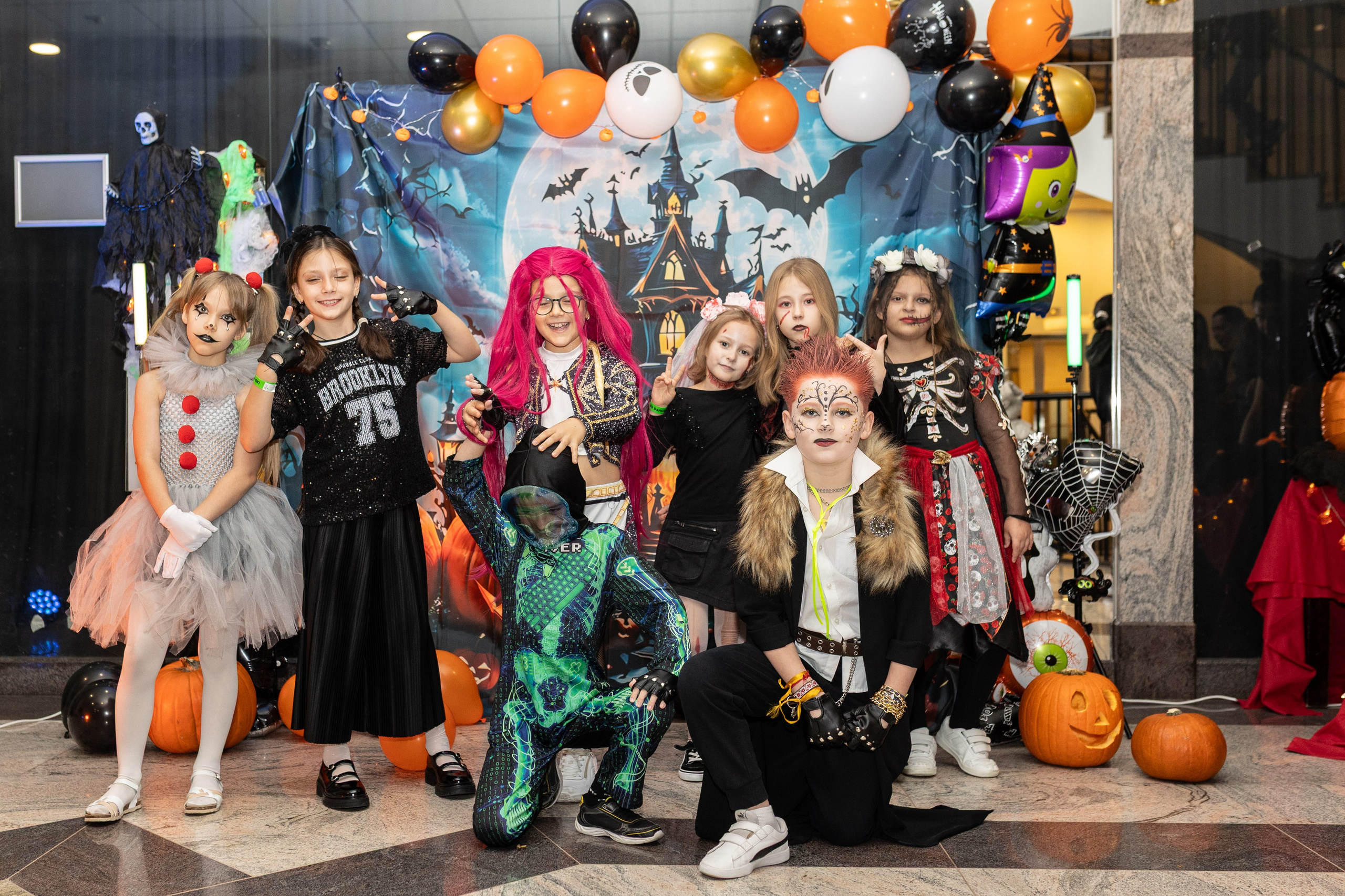 Leo dance studio Helloween 2025. Семейный и детский фотограф в Варшаве Мила Бобровская