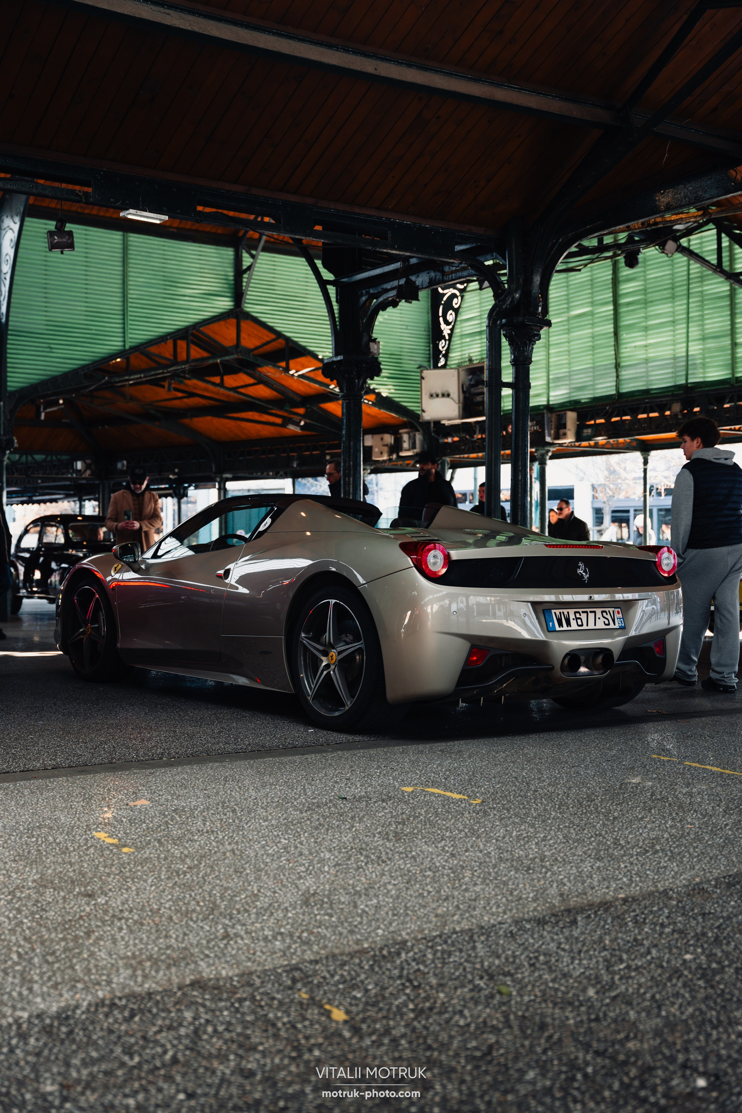 Rassemblement Colombes 16 fevrier 2025. Photographe de voitures à Paris — Vitalii Motruk