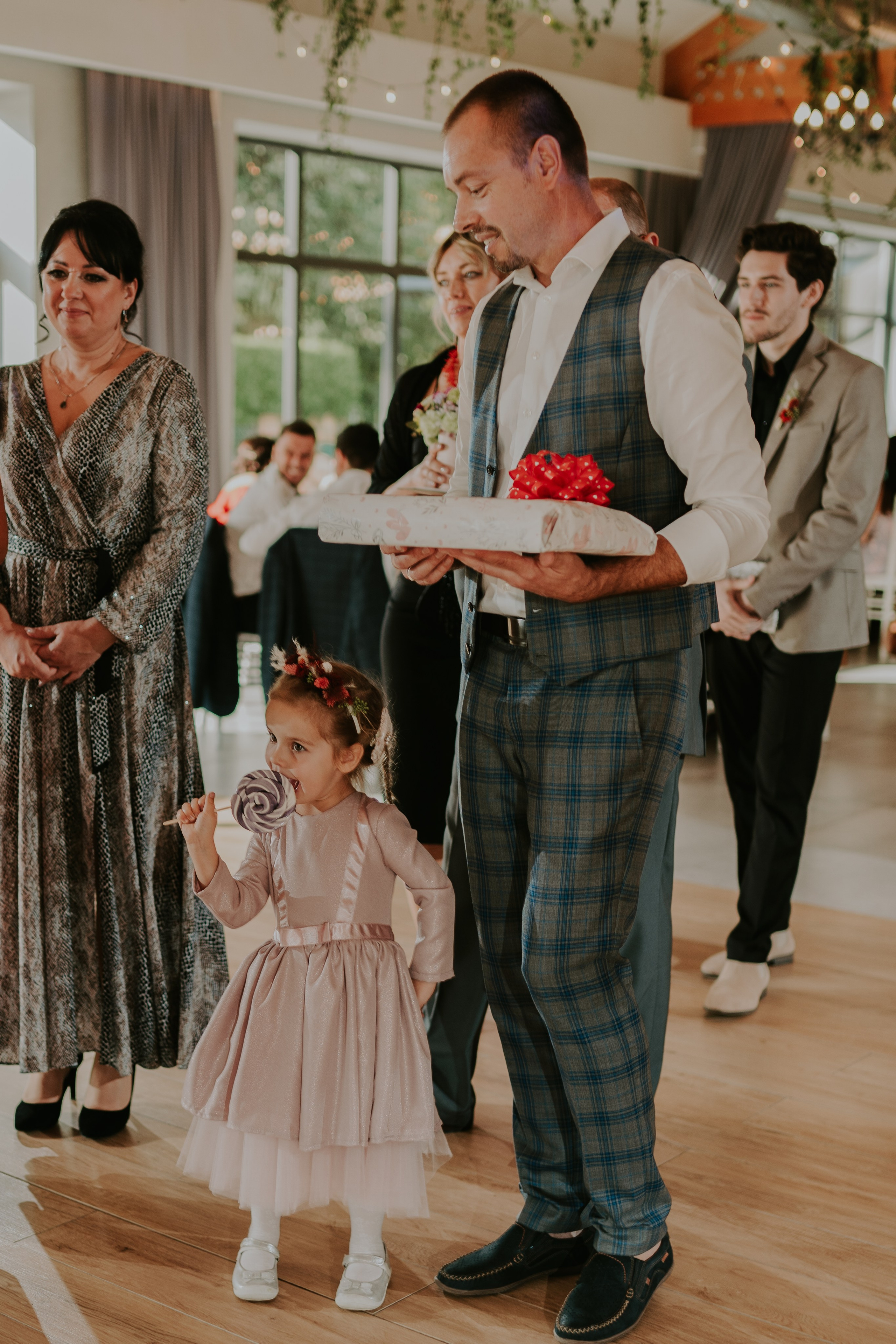 Sala Koralowa w Jaworzu: Opowieść o ślubie Nikoli i Kacpra. Karkowskafoto - fotografia miłości