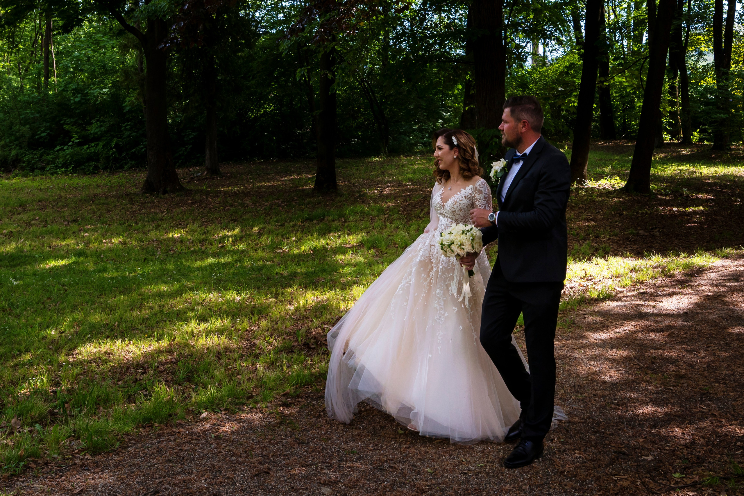 Fotografii de nunta Onesti. MDimaFotoStudio. Fotograf de nuntă, evenimente private și de familie