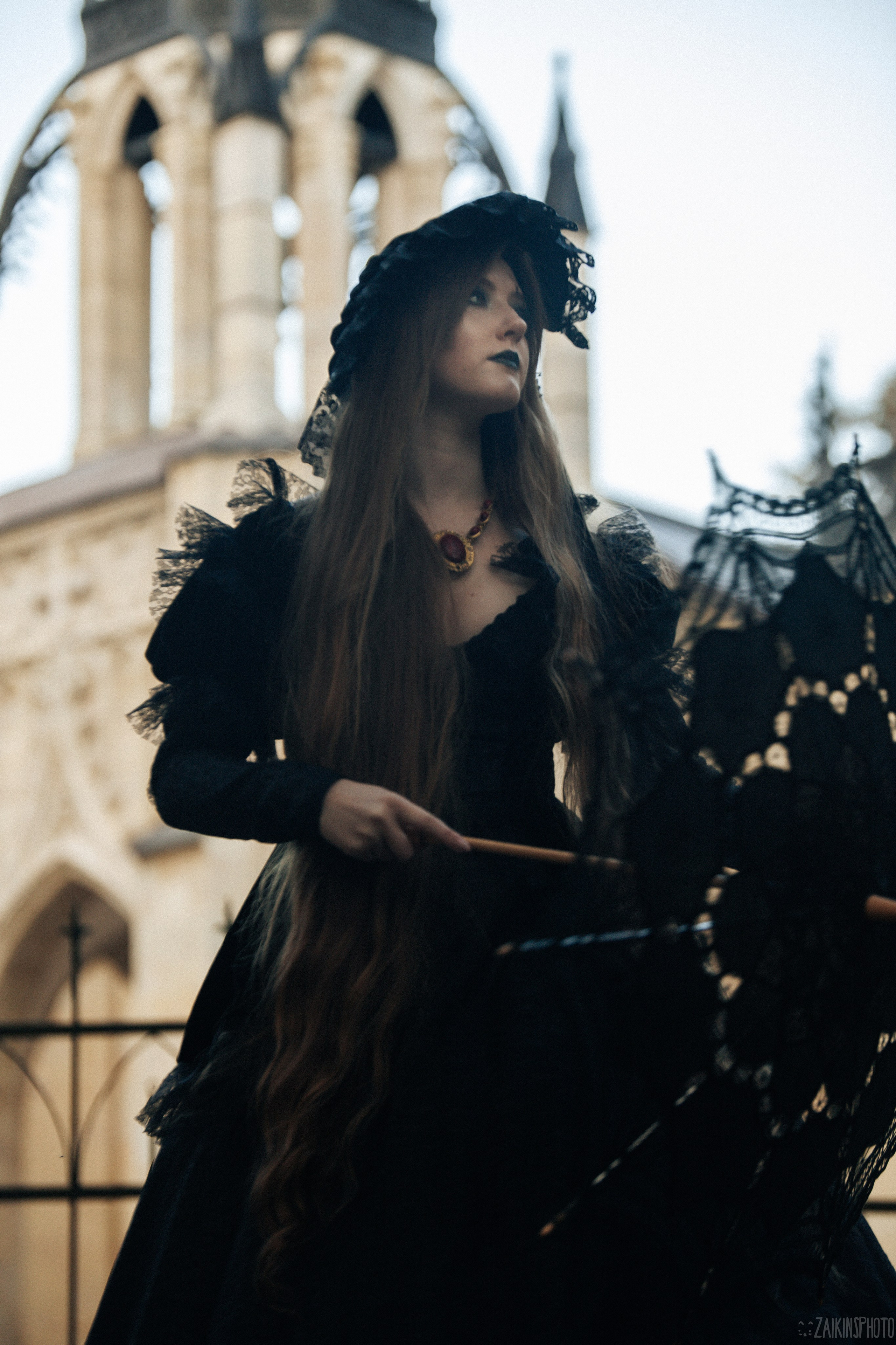 The Dark Autumn. Main