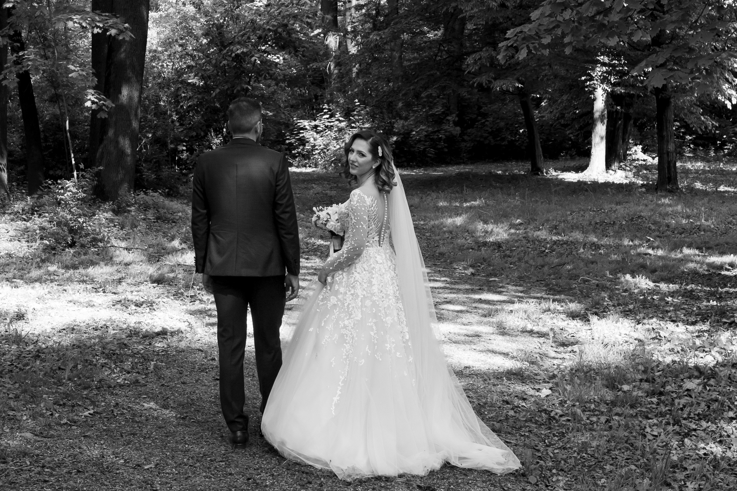 Fotografii de nunta Onesti. MDimaFotoStudio. Fotograf de nuntă, evenimente private și de familie