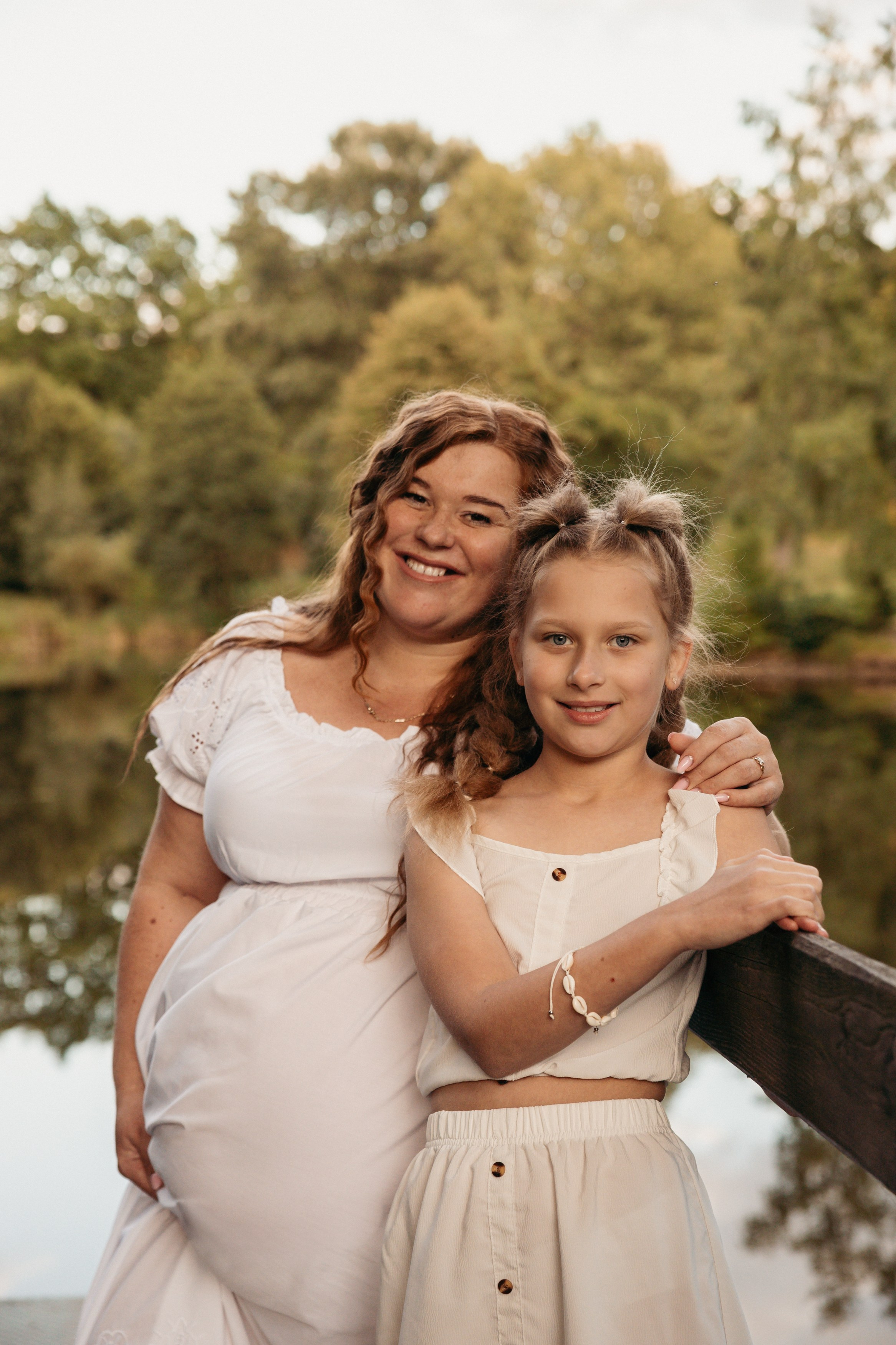 Tehotenské Focení ve přírodě. Lifestyle and Family Photographer in Pisek Oxana Telupilova