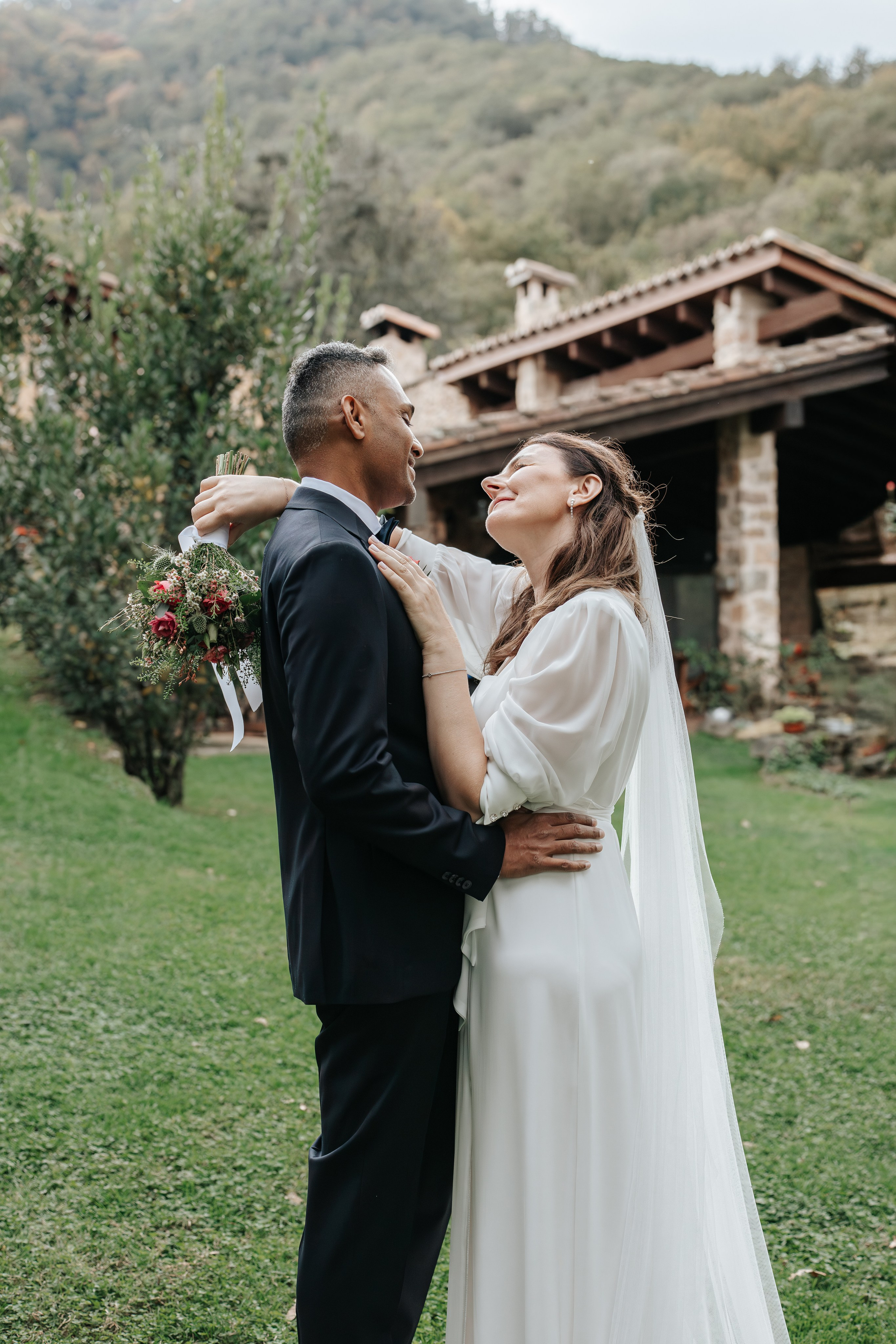 Aurelia+Anand, 02.11.2025, Olot. Fotógrafa de bodas en Cataluña
