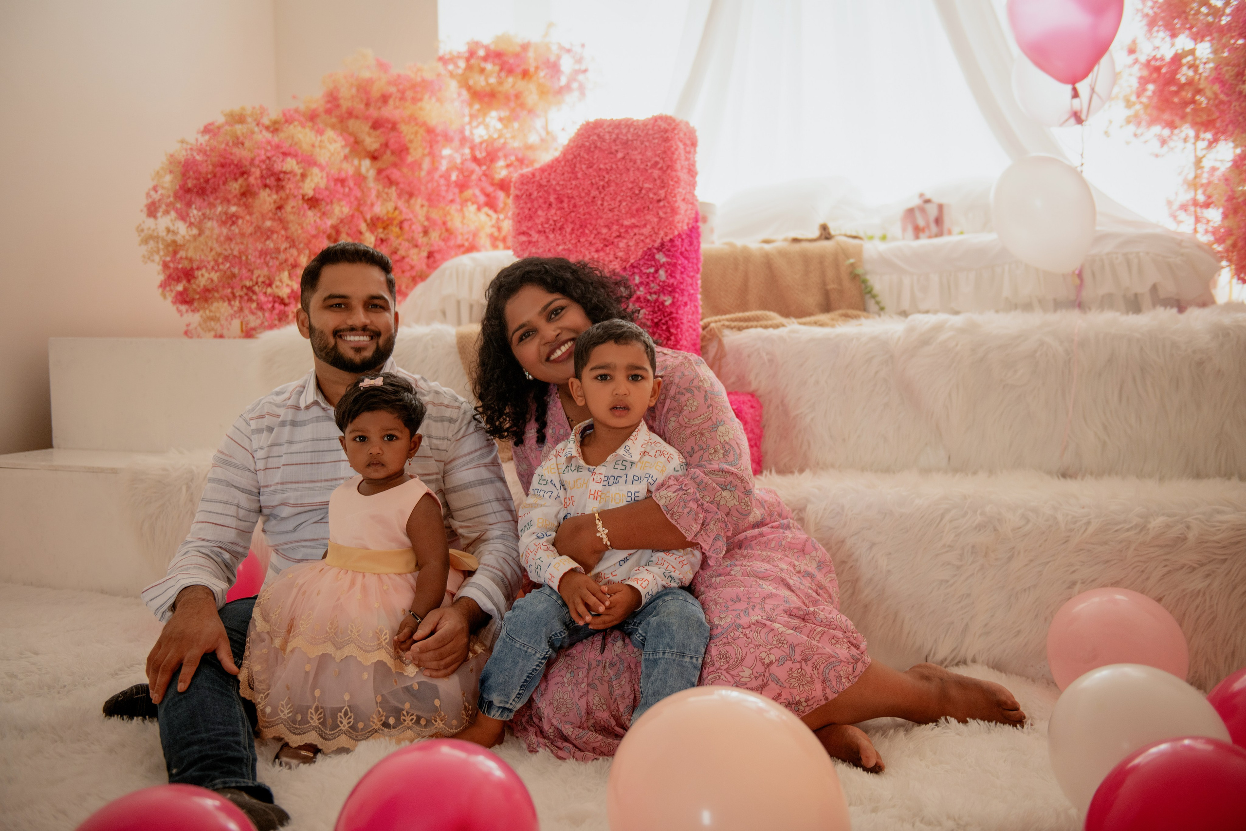 Съемка дня рождения в студии в центре Праги. Профессиональный фотограф в Праге Анастасия Харитонова