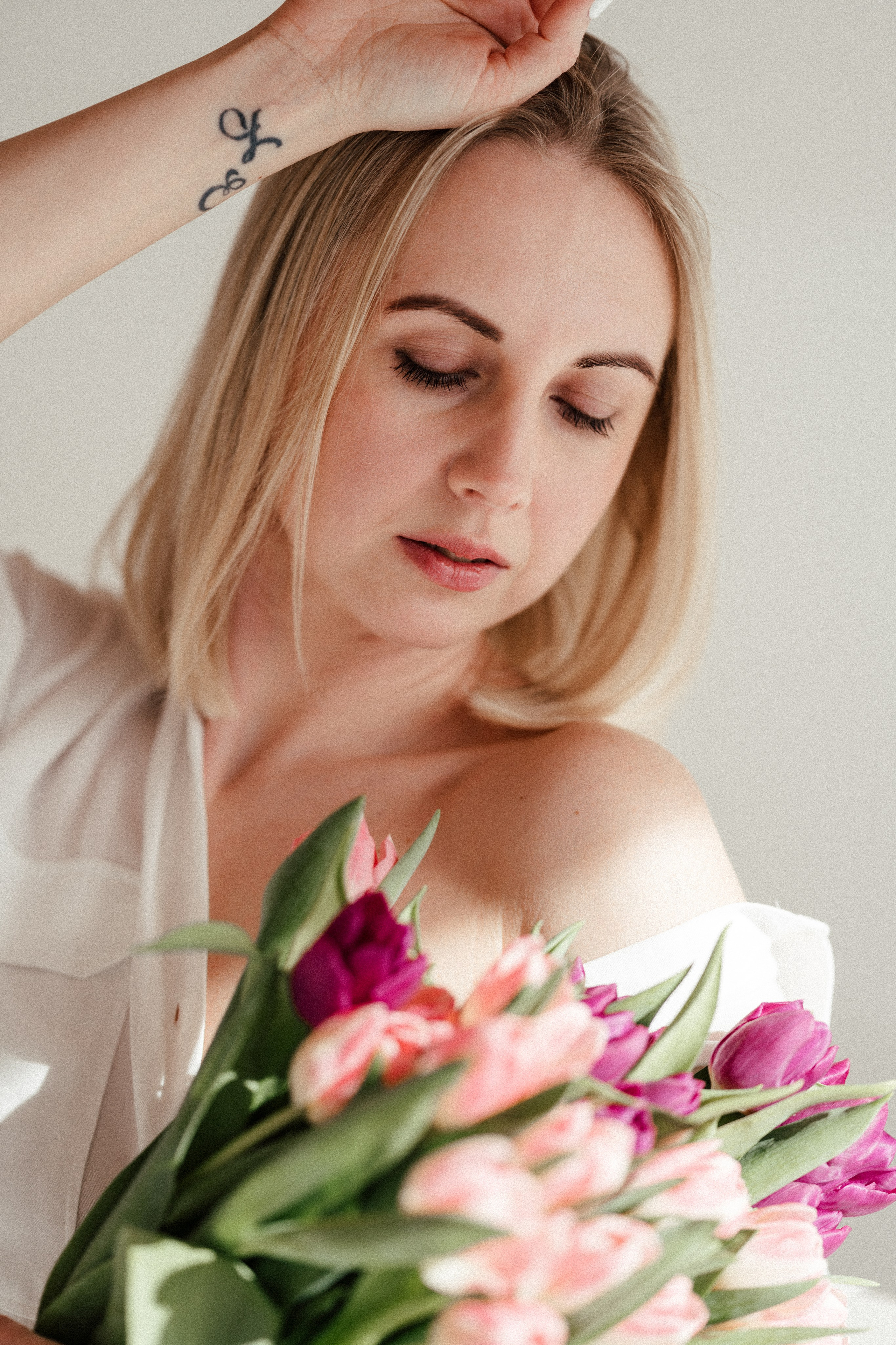 Cozy studio portrait. Family, Lifestyle and Portrait photograher in Trier, Germany