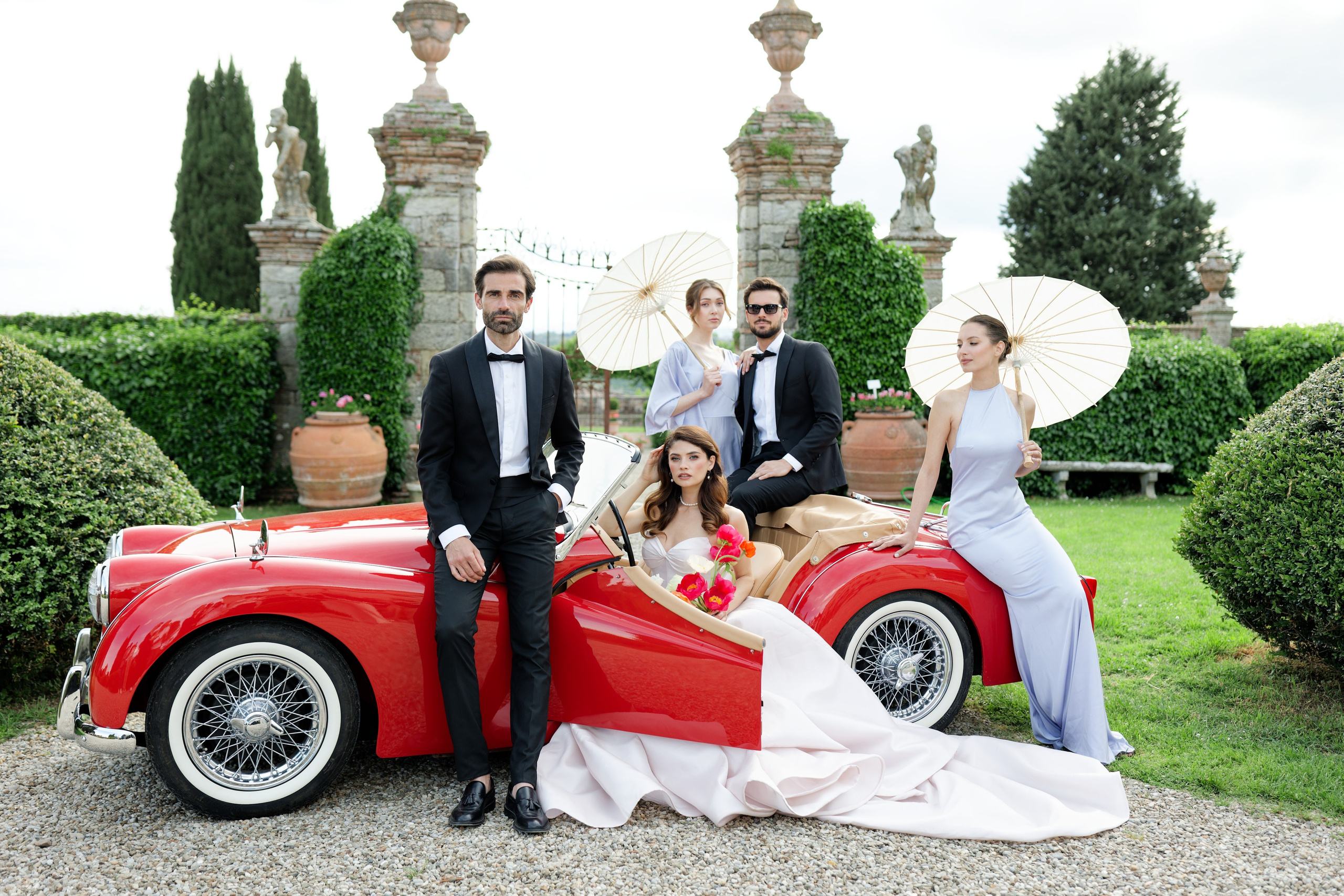 Wedding editorial at Villa di Geggiano, Tuscany, Italy