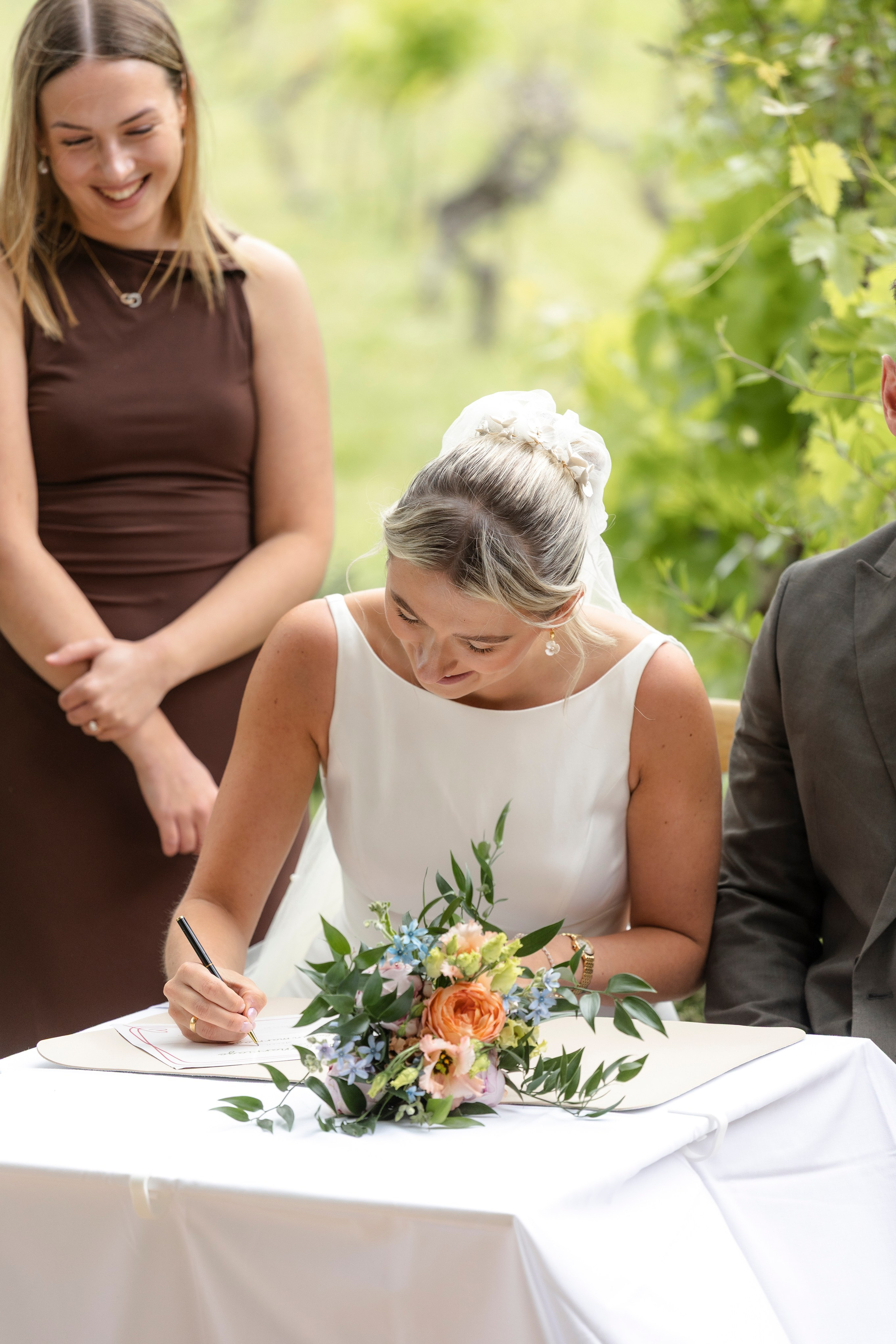Свадьба в Château Du Puits Es Pratx — яркий день на юге Франции. Евгения Смирнова — фотограф в Тулузе и юго-западной Франции