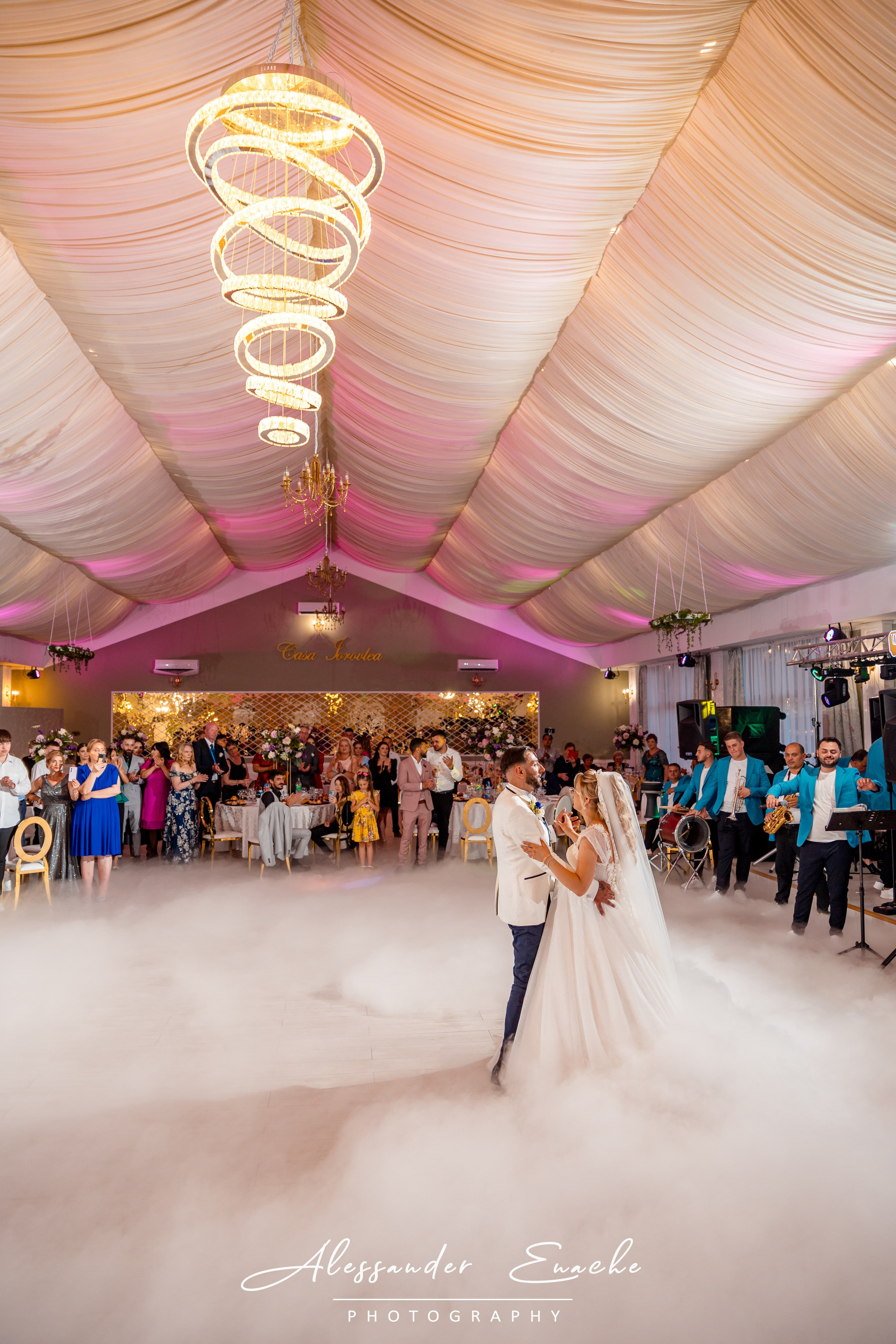 Robert & Ana Maria. Fotograf prin #Piatraneamt-Alessander Enache