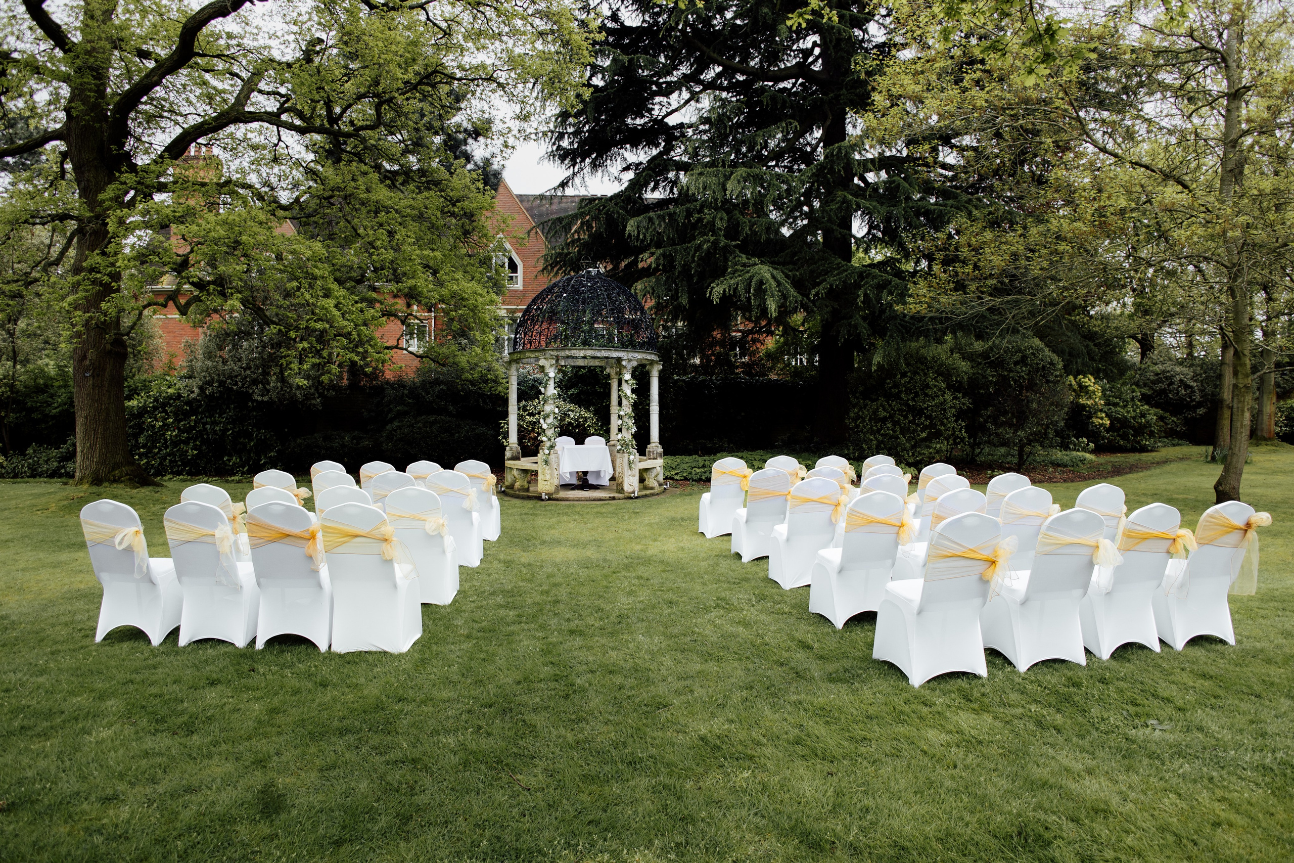 Elegant Wedding Photo Gallery. Timeless Wedding & Event Photography — based London, working across Europe