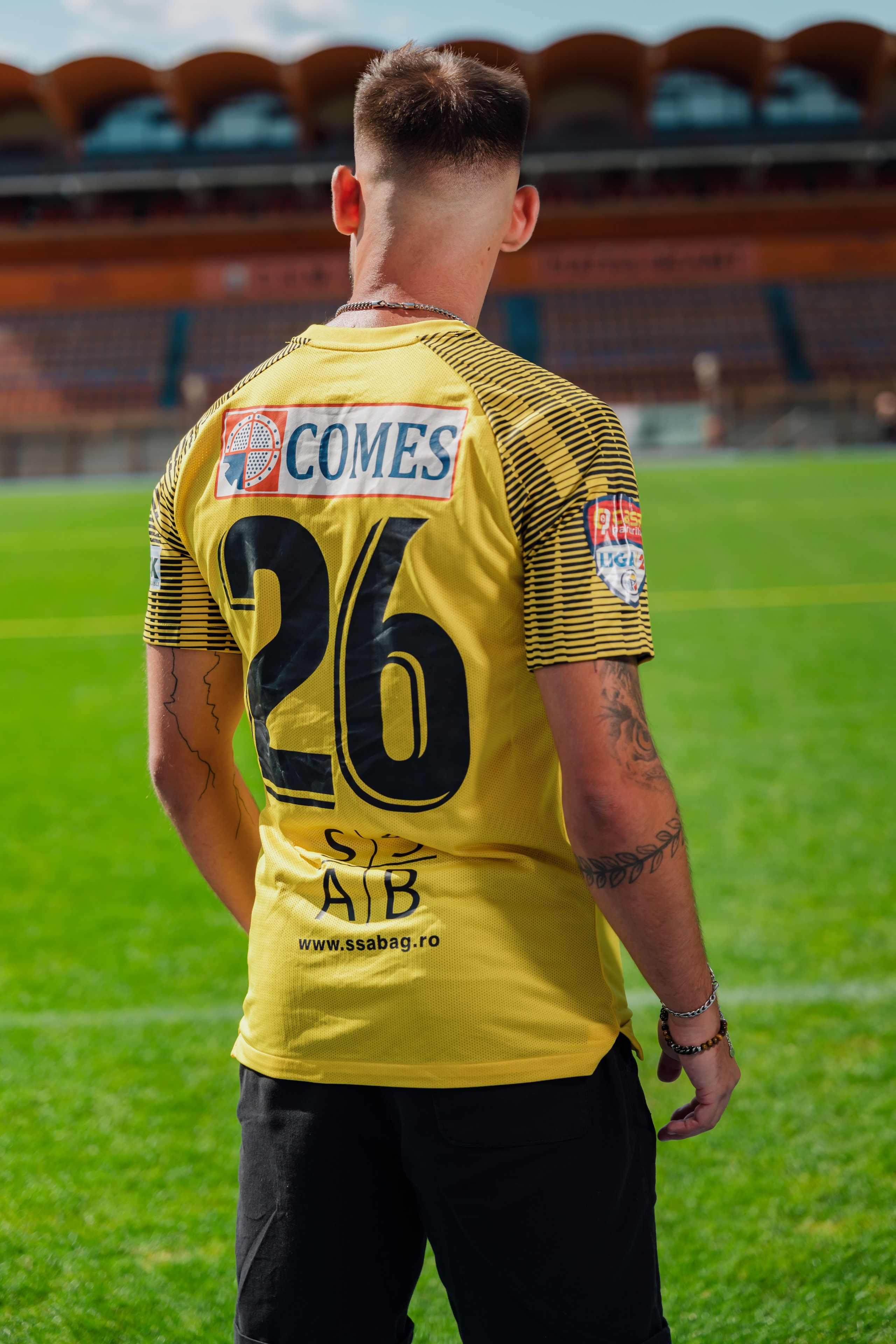 Folha. Dragosbaciuartphotographer