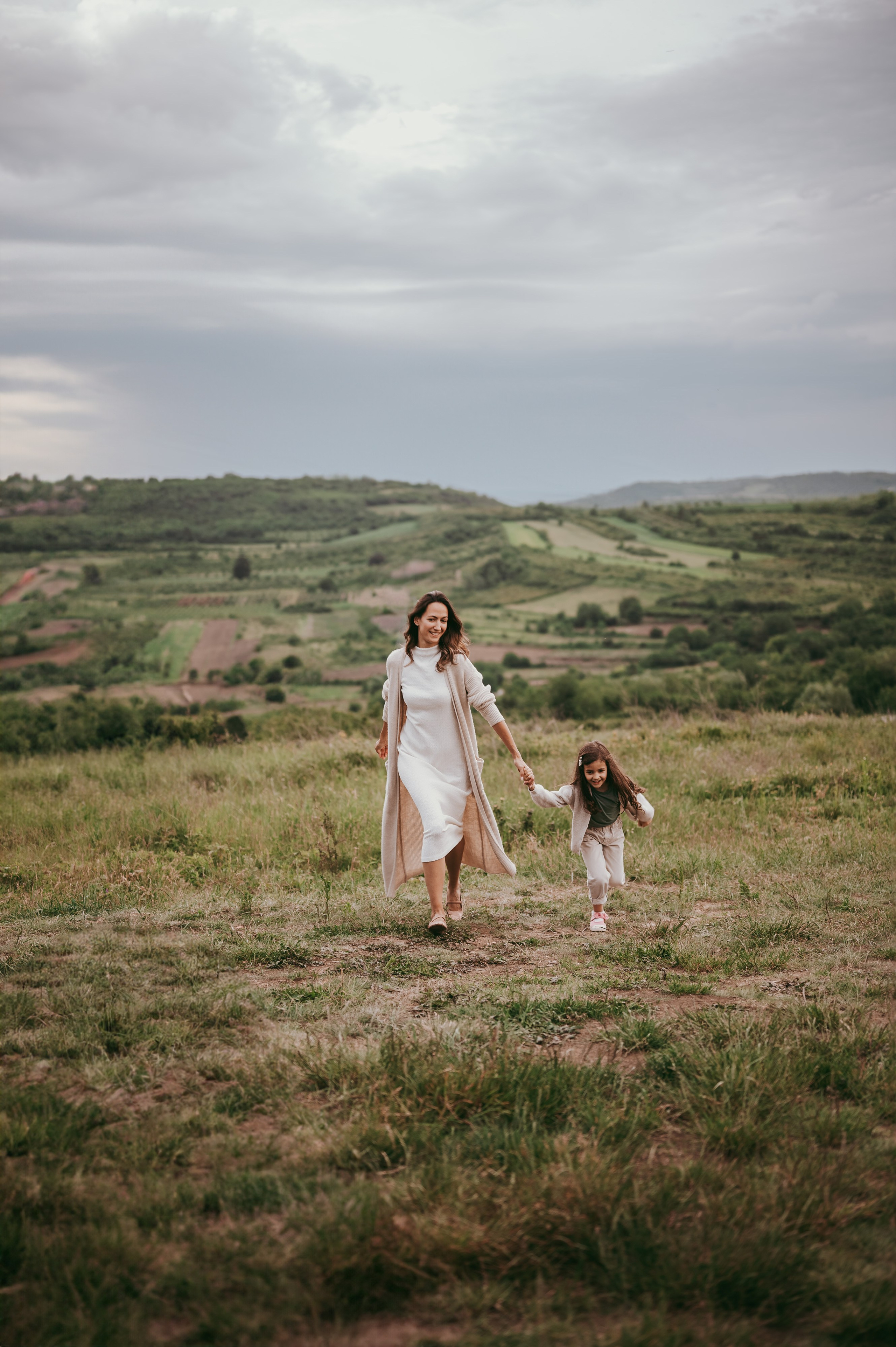 Bojana i Srna / mammy and me photosession. Deciji i porodicni fotograf u Beogradu Oksana Skendzic