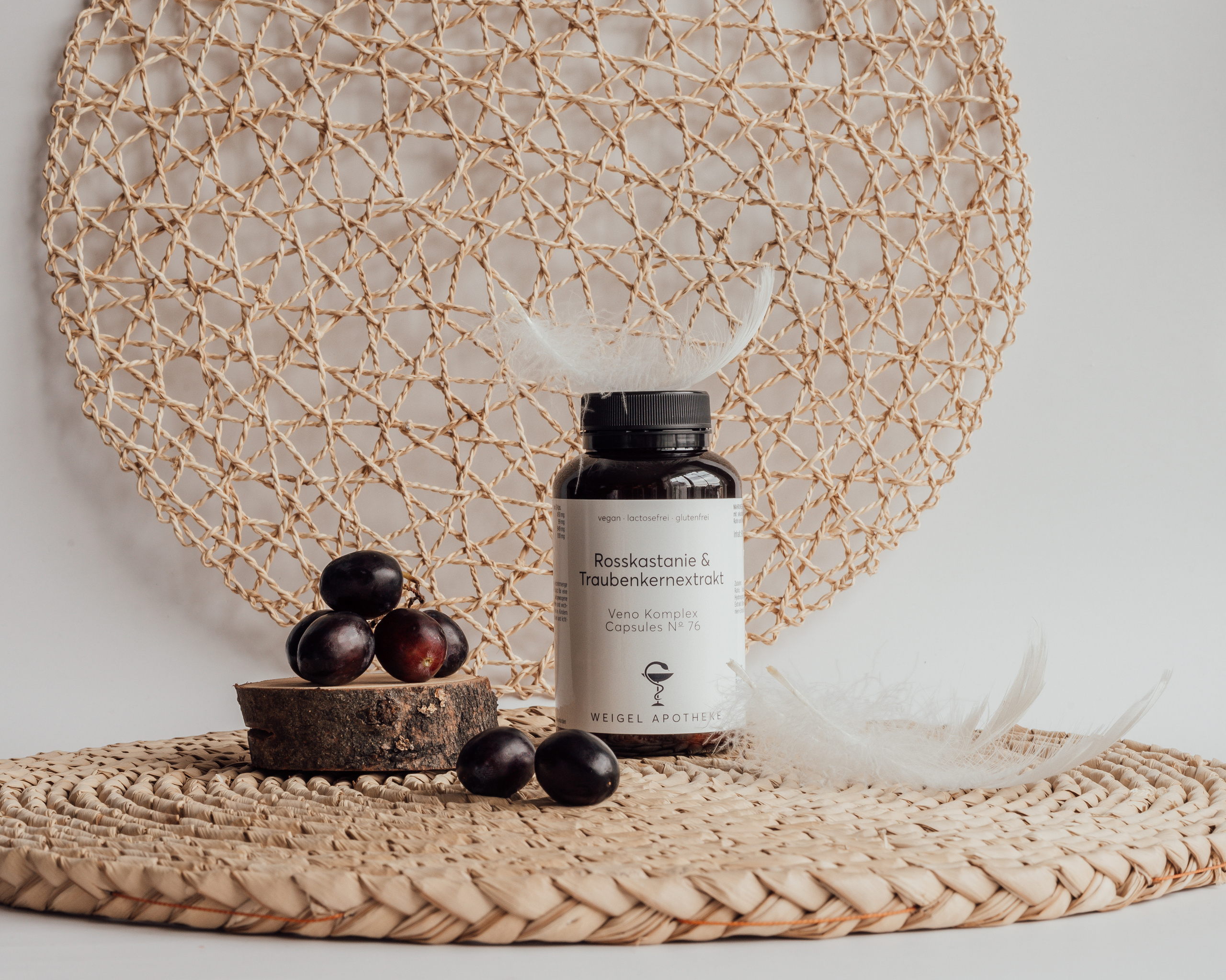 Produktshooting für Weigel Apotheke. Fotografin Ansbach - Paare | Hochzeit | After Wedding