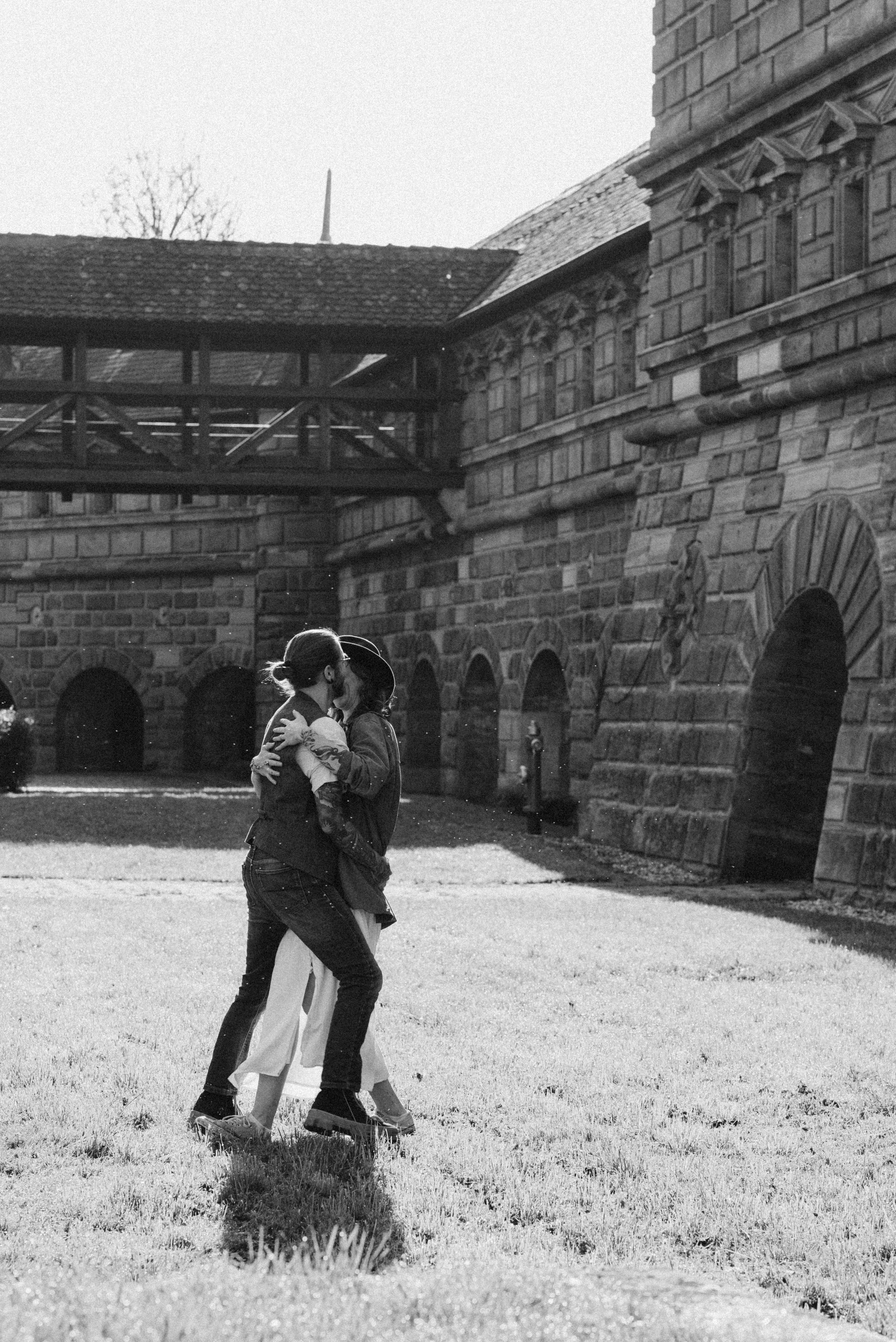 Light of your love | Paarshooting in Lichtenau. Фотограф в Нюрнберге Ирина Менерт из Ансбаха