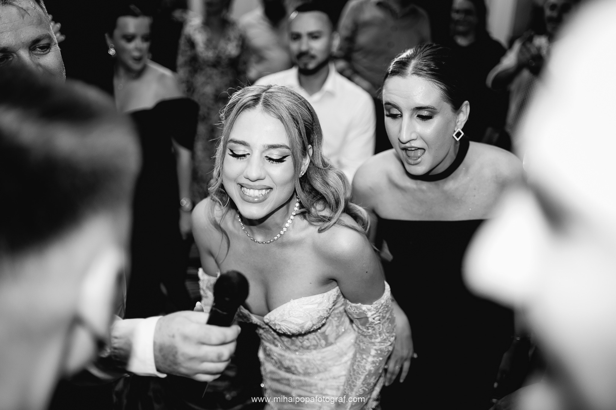 Fotograf de nuntă în Râmnicu Vâlcea | Mihai Popa Fotograf. Fotograf Nuntă & Botez București - Mihai Popa | Dincolo de oameni, imortalizez emoții!