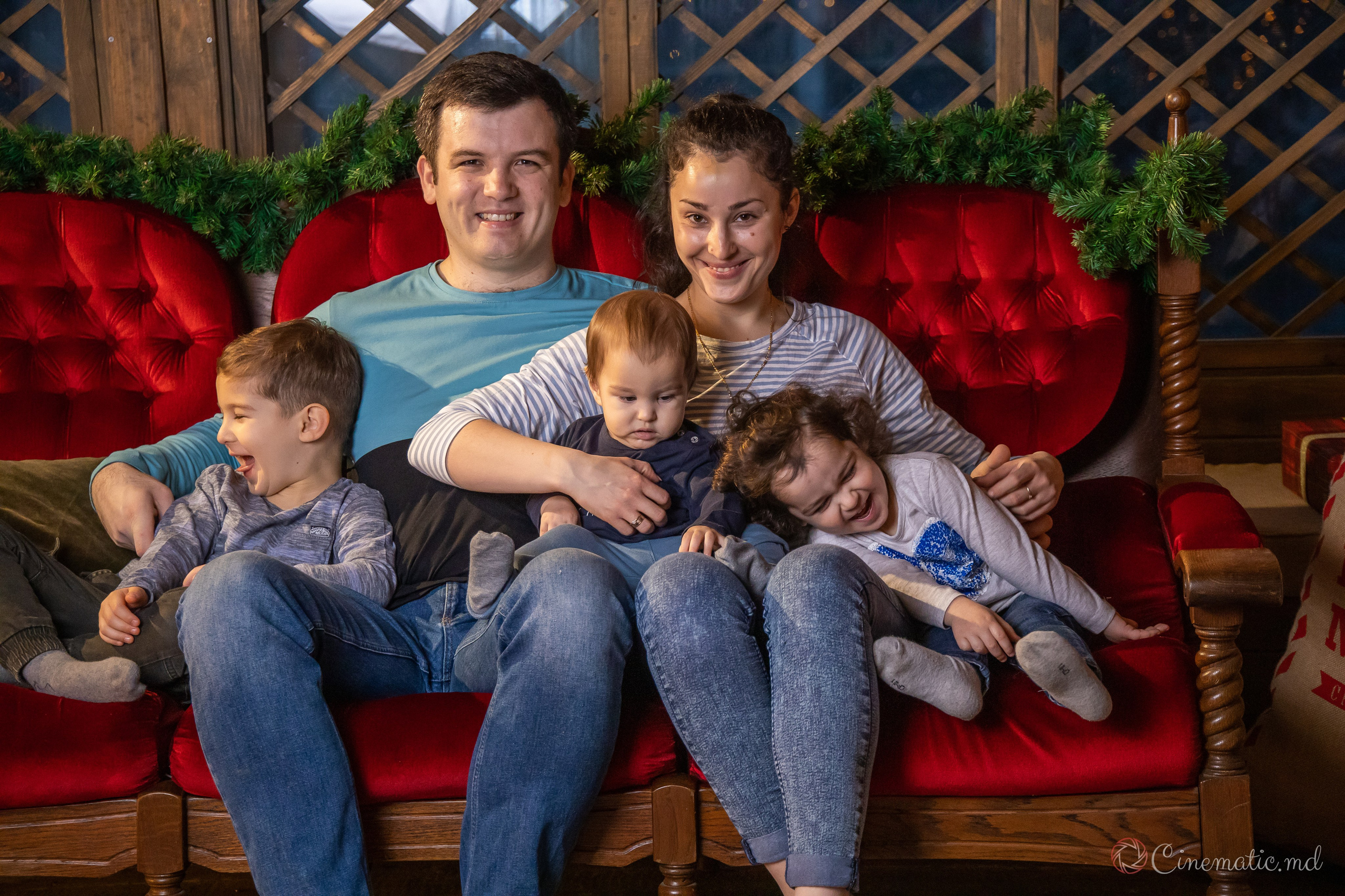 Sedinta foto de Revelion. ✔️ Servicii foto si video in Chisinau Moldova - Cinematic.md