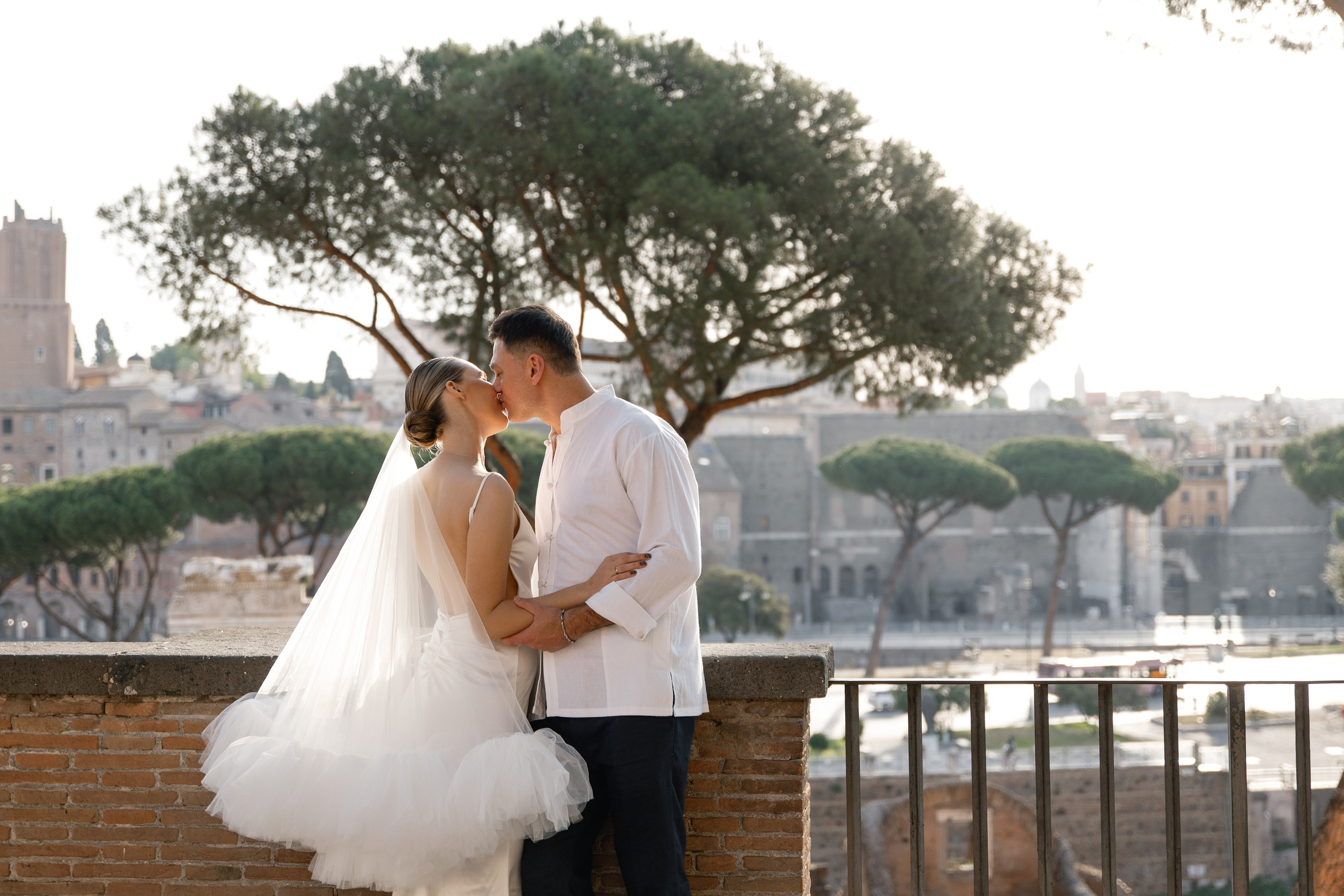 Elopement in Rome. Wedding Photographer Rome Tuscany Como Sicily Puglia Amalfy Italy- Oksana Savenchuk