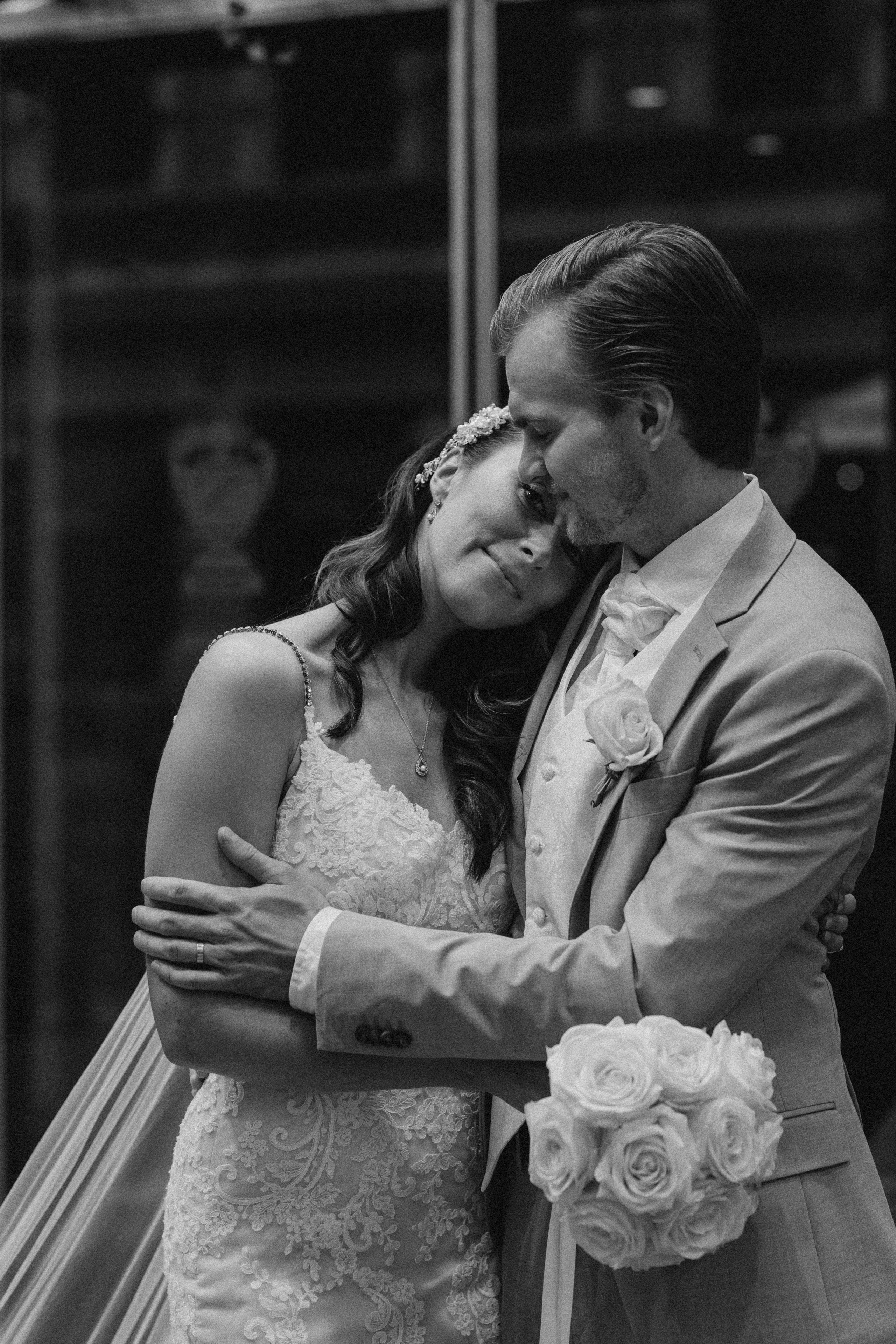 Häät, parikuvaus, potretti, hääkuvaus. Wedding and portrait photographer in Helsinki Vickan O