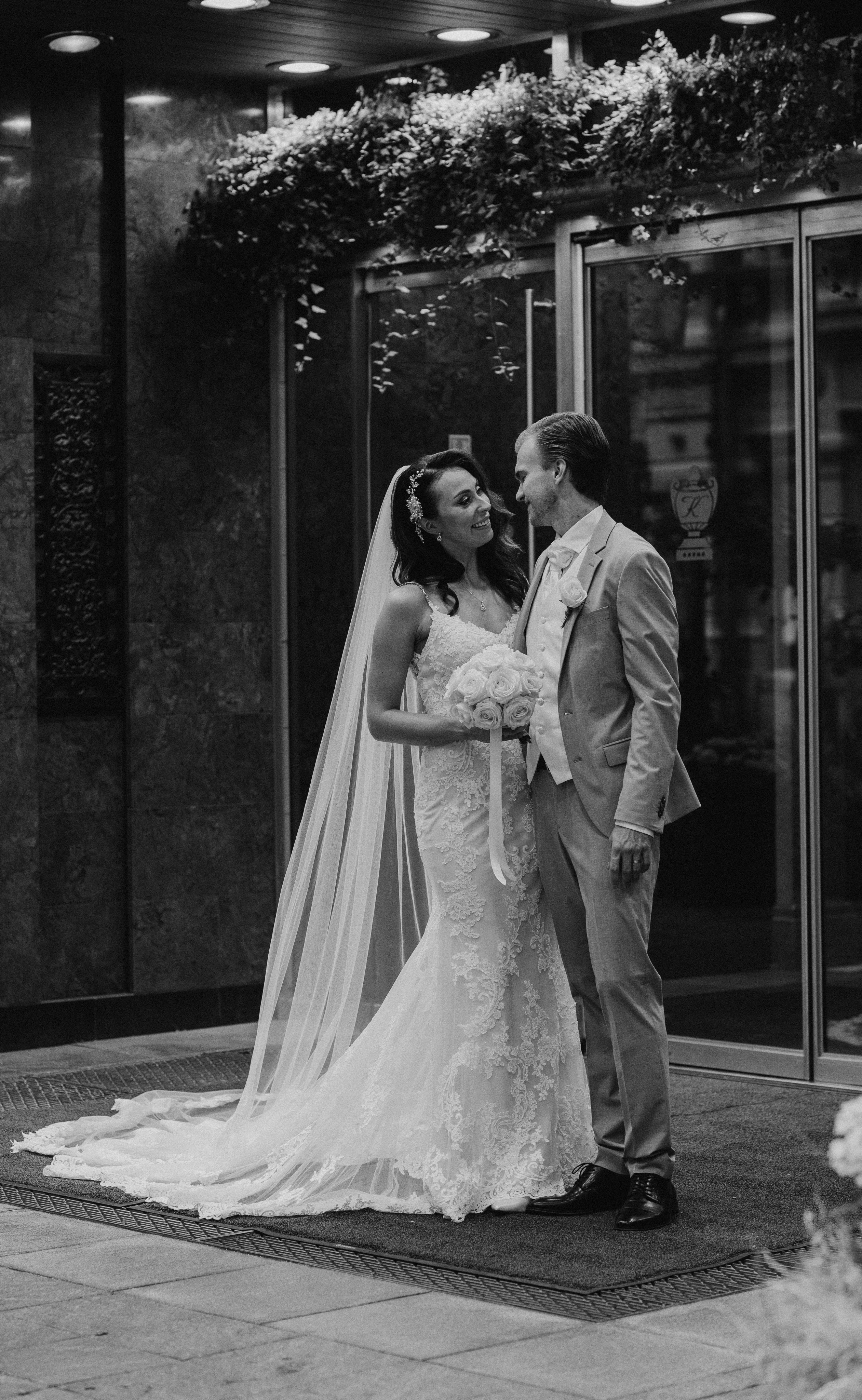 Häät, parikuvaus, potretti, hääkuvaus. Wedding and portrait photographer in Helsinki Vickan O