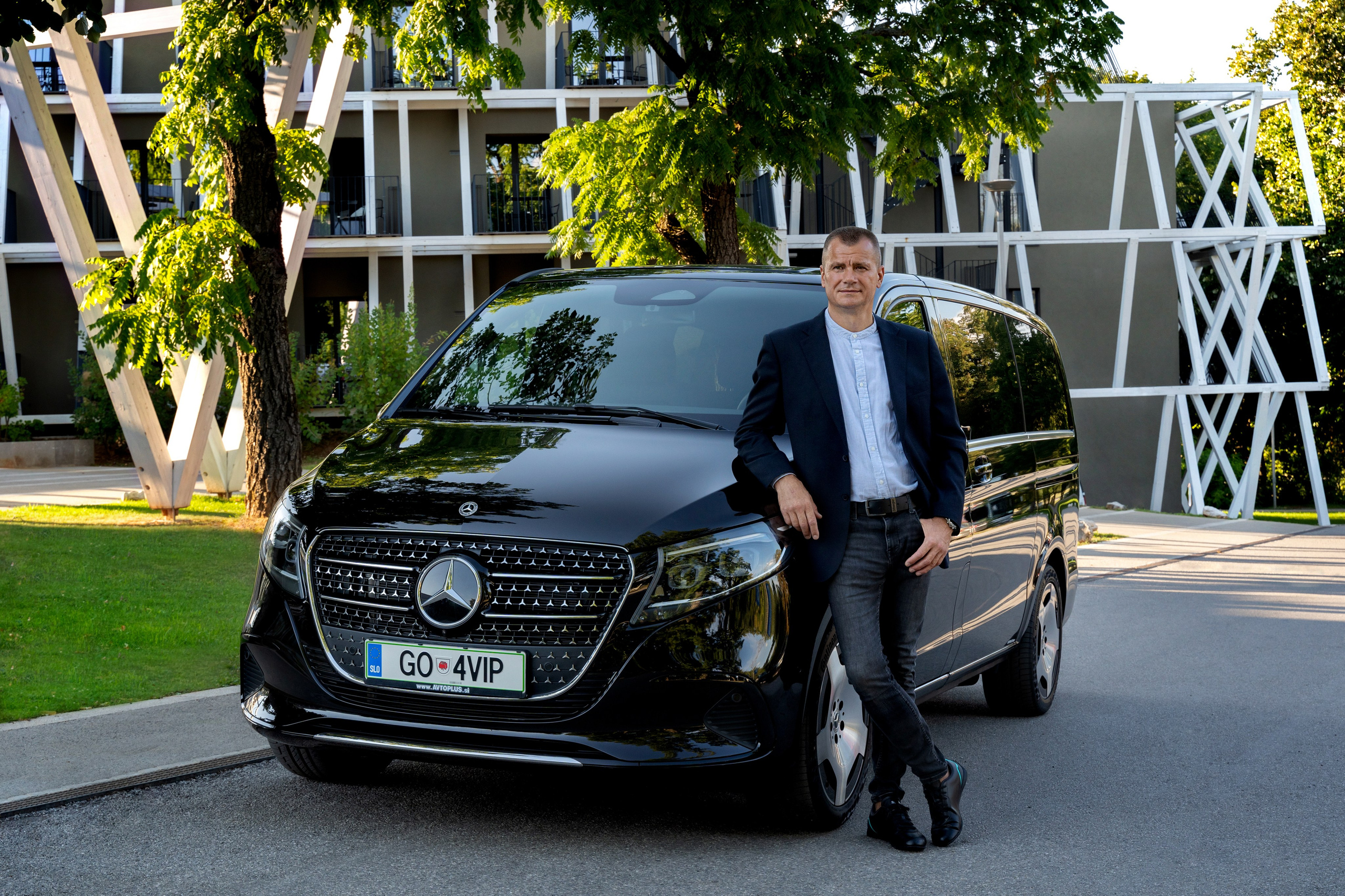 Za vašo spletno stran. Fotografinja in videografinja Mariia Bortiakova iz Slovenije: fotografiranje dogodkov, portretov in snemanje videov po vsej Sloveniji