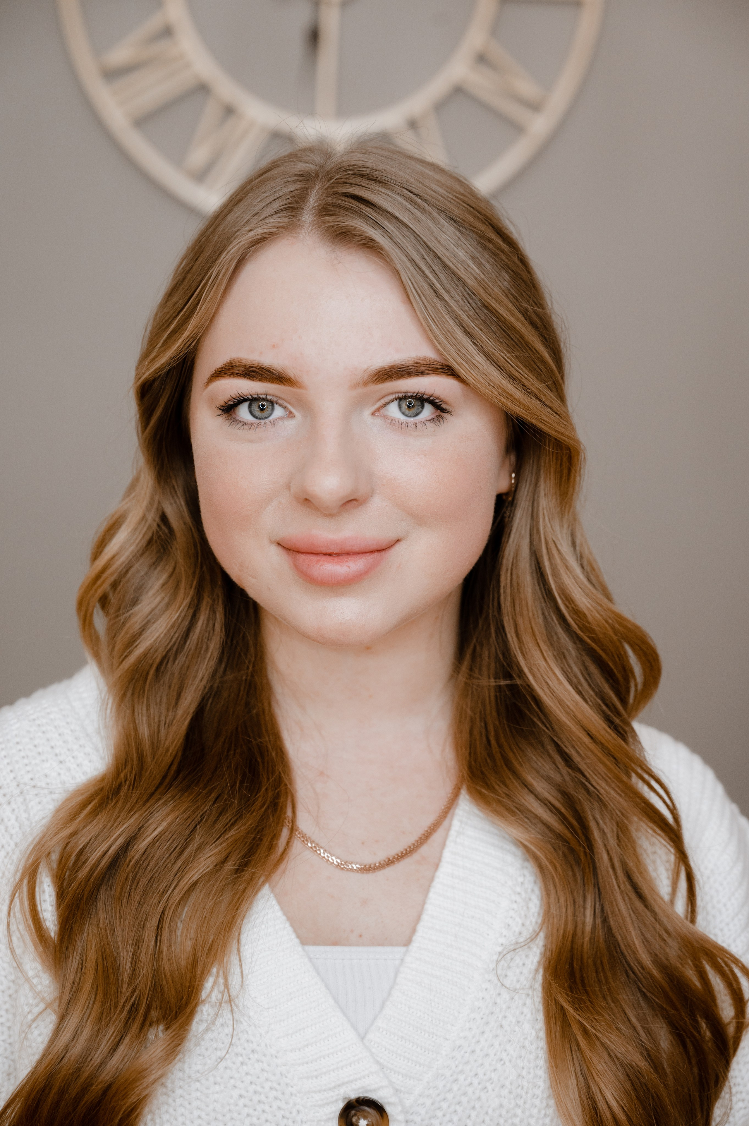 Astudio beauty studio in Prague. ANNA-MARIA PHOTO CONTENT CREATOR — photographer, aesthete, artist, and visual expert for Instagram in Prague