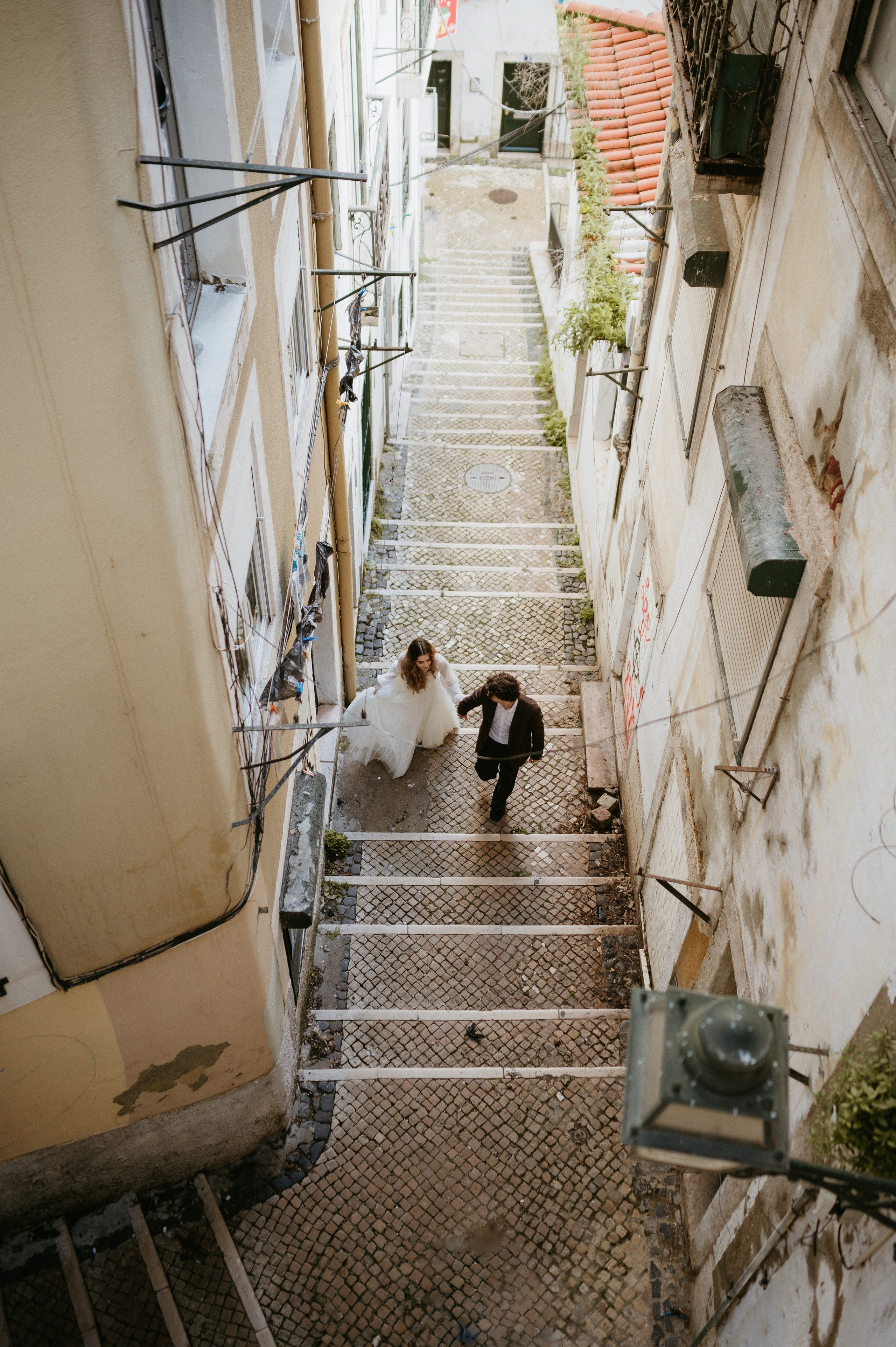 Ședință foto romantică în Lisabona – Inspirație pentru fotografiile de nuntă. Valentin Melen - fotograf de nunta 🤍