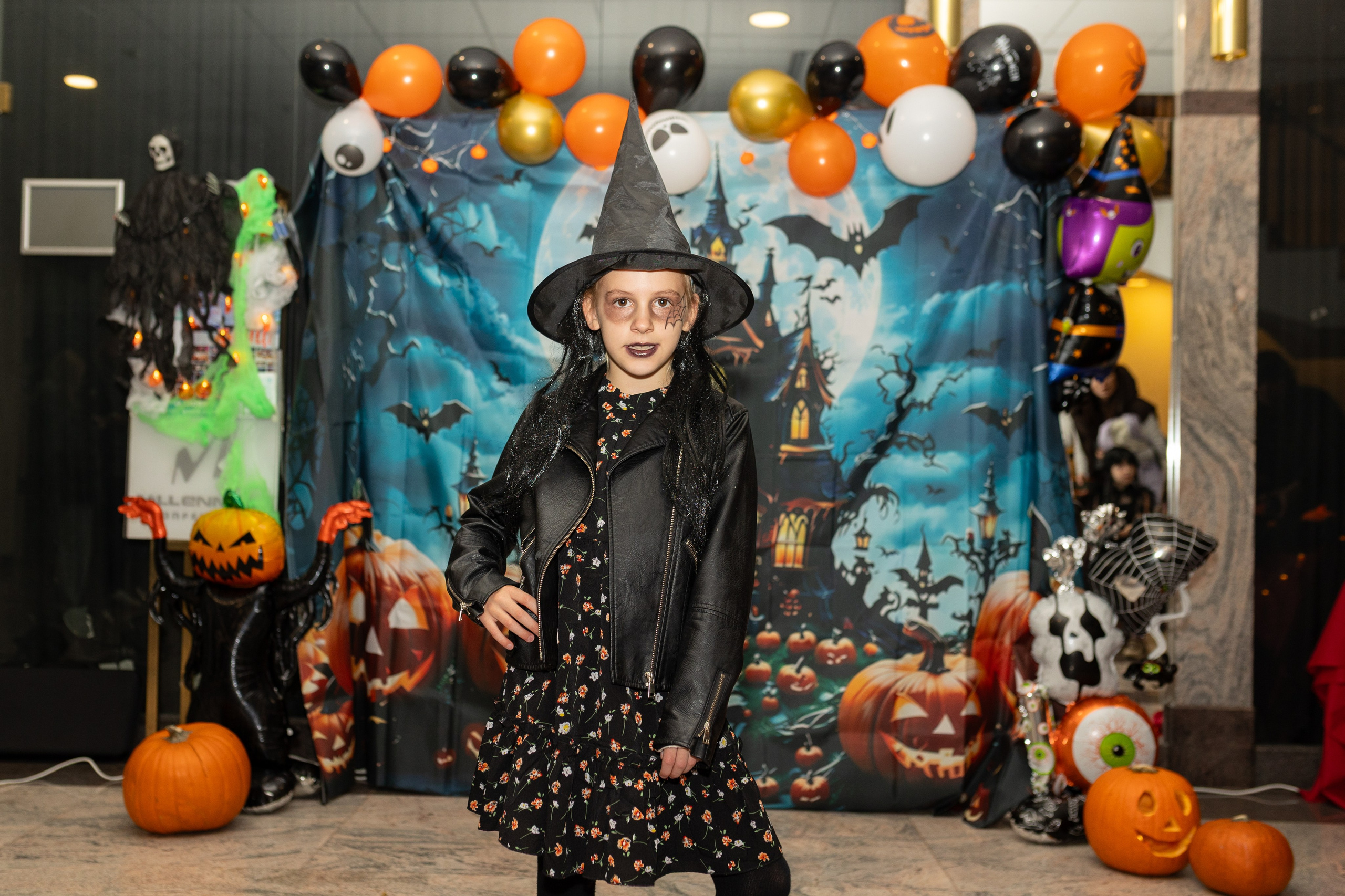 Leo dance studio Helloween 2025. Семейный и детский фотограф в Варшаве Мила Бобровская