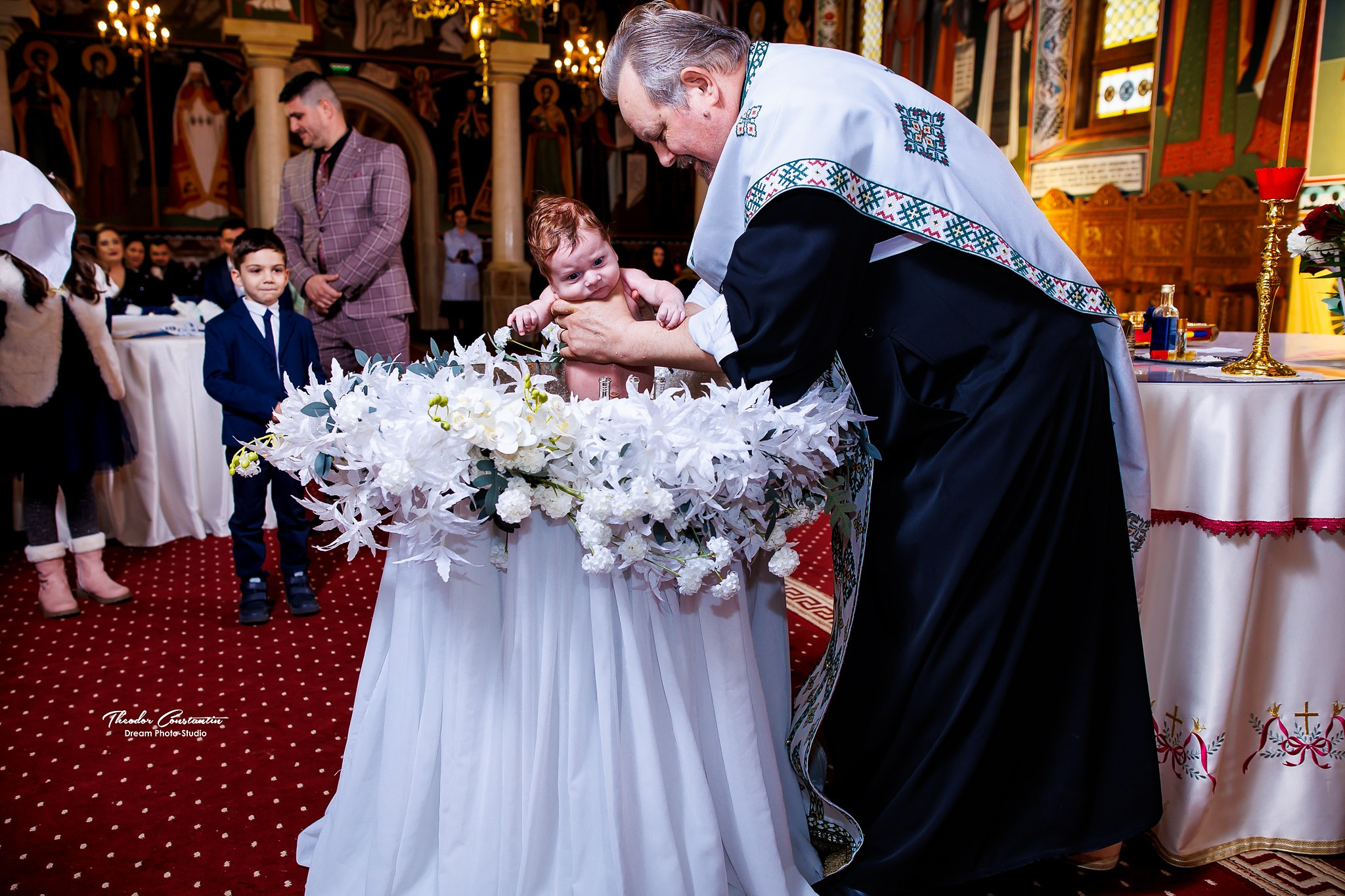 Botez. Dream Studio Galați – ședințe foto profesionale pentru familie, portrete și evenimente