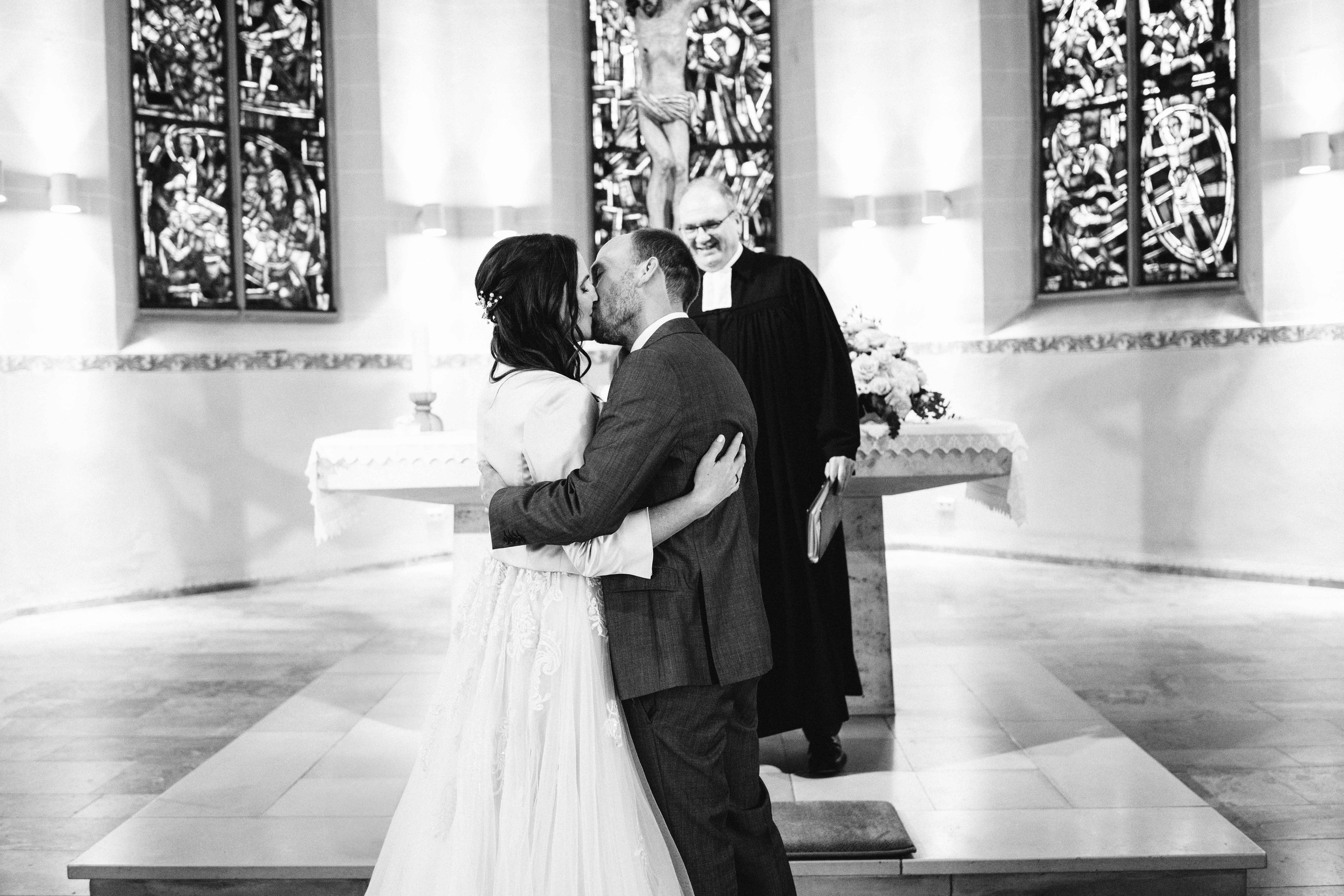 Hochzeit von Karoline & Martin im Hofgut Domäne Hechingen | GentleFrame Hochzeitsfotografie. Authentische, emotionale, zeitlose Hochzeitsfotografie aus Albstadt