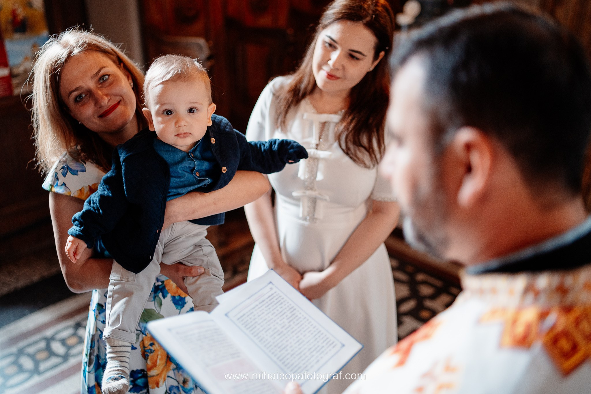 Fotograf de Botez în Bucuresti- Mihai Popa Fotograf. Fotograf Nuntă & Botez București - Mihai Popa | Dincolo de oameni, imortalizez emoții!