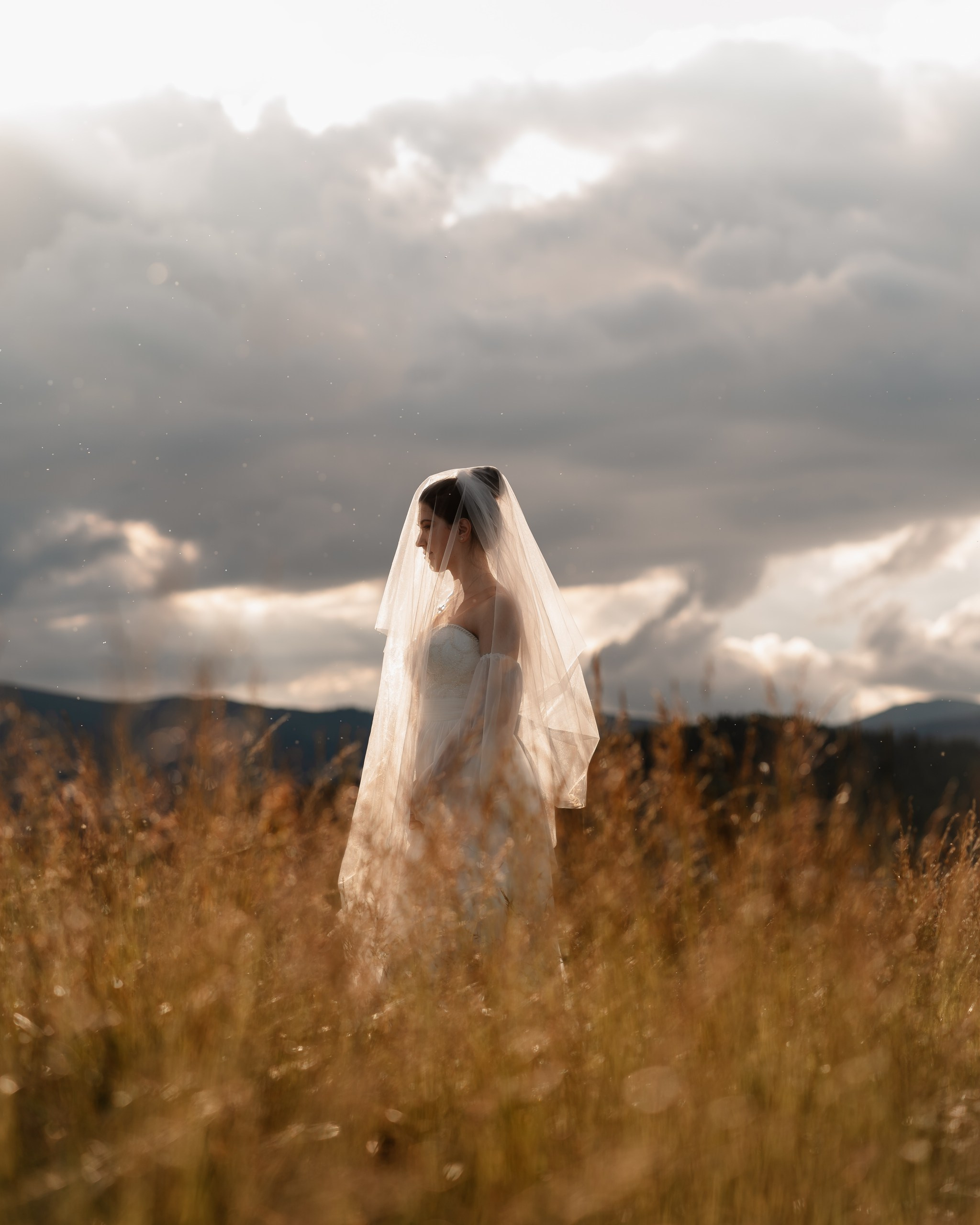 Trash the Dress la Lacul Bolboci  | Mihai Popa Fotograf. Fotograf Nuntă & Botez București - Mihai Popa | Dincolo de oameni, imortalizez emoții!