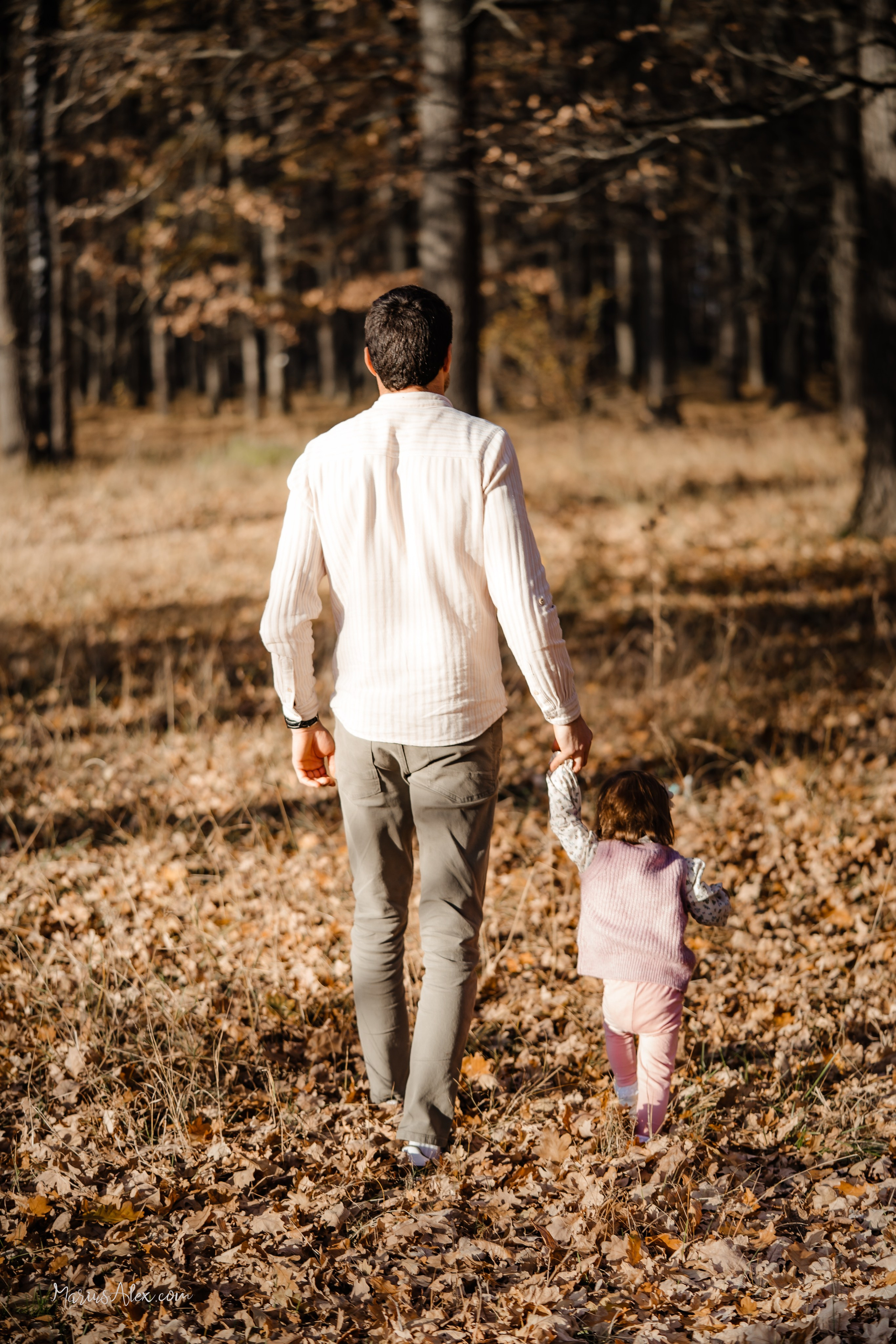 Sofia - Soare si frunze🍁🍁🍁. Marius Alex fotograf de eveniment si portret din Suceava