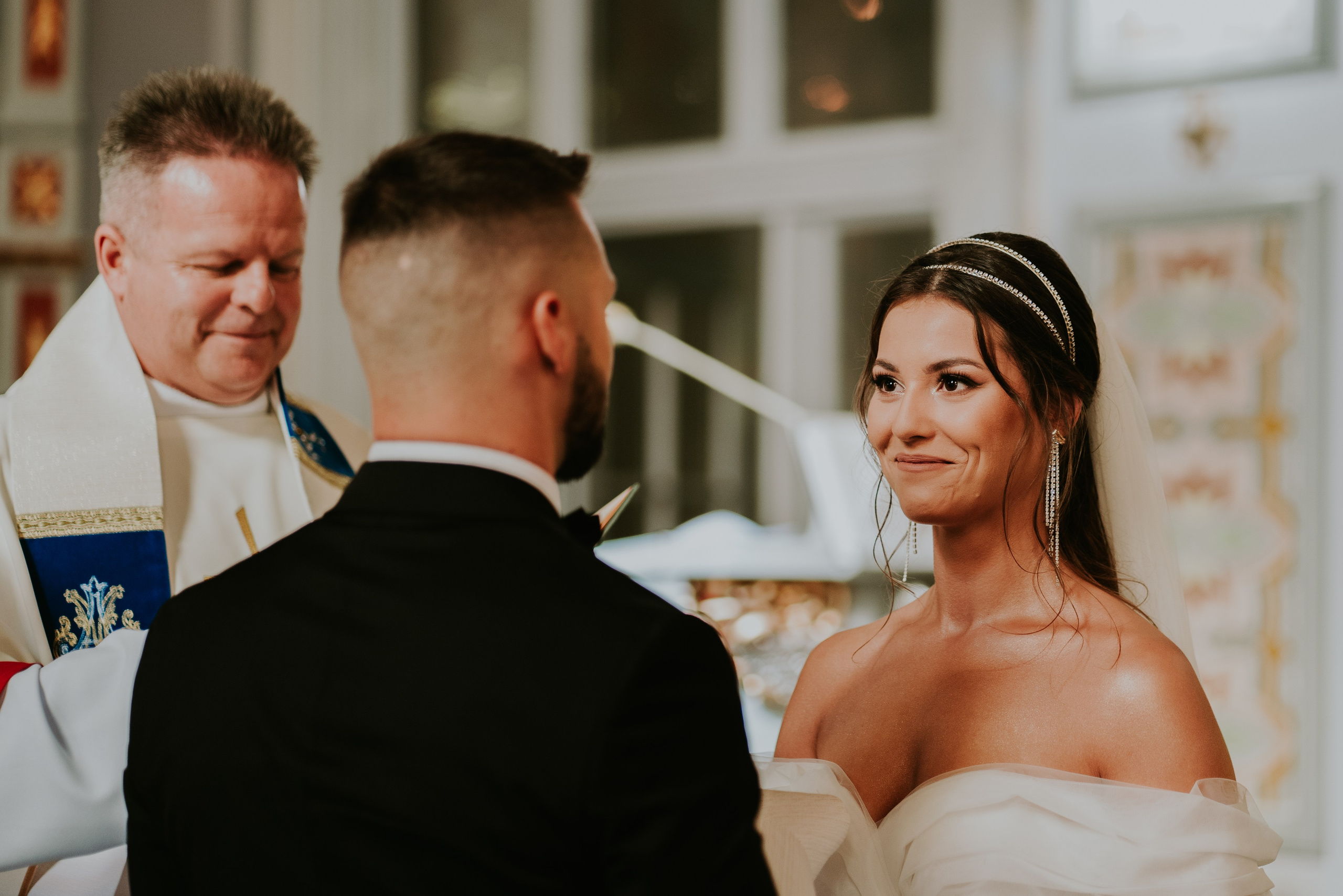 Sala Koralowa w Jaworzu: Opowieść o ślubie Nikoli i Kacpra. Karkowskafoto - fotografia miłości