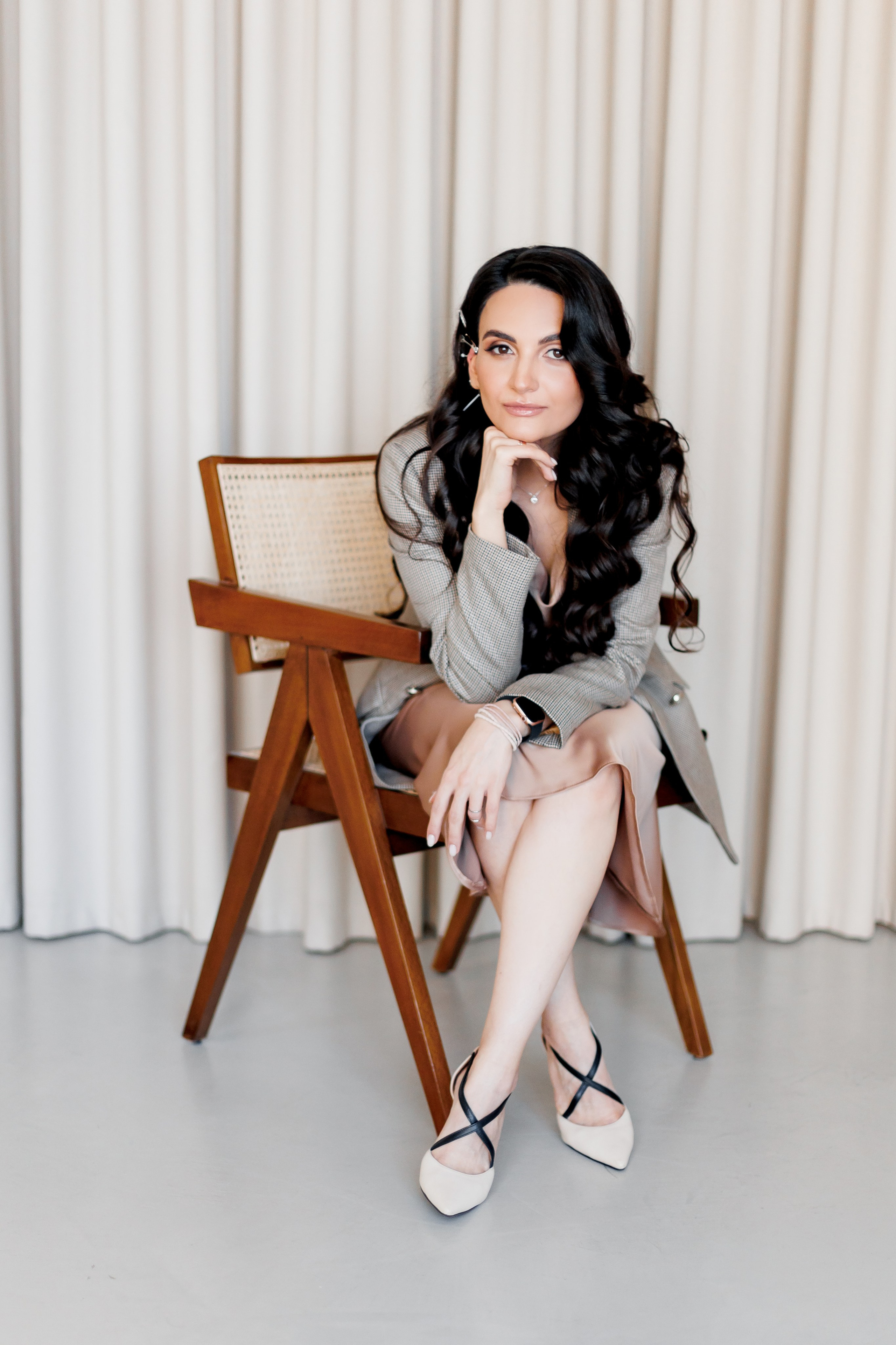 Gretta. Wedding and Family Photograph